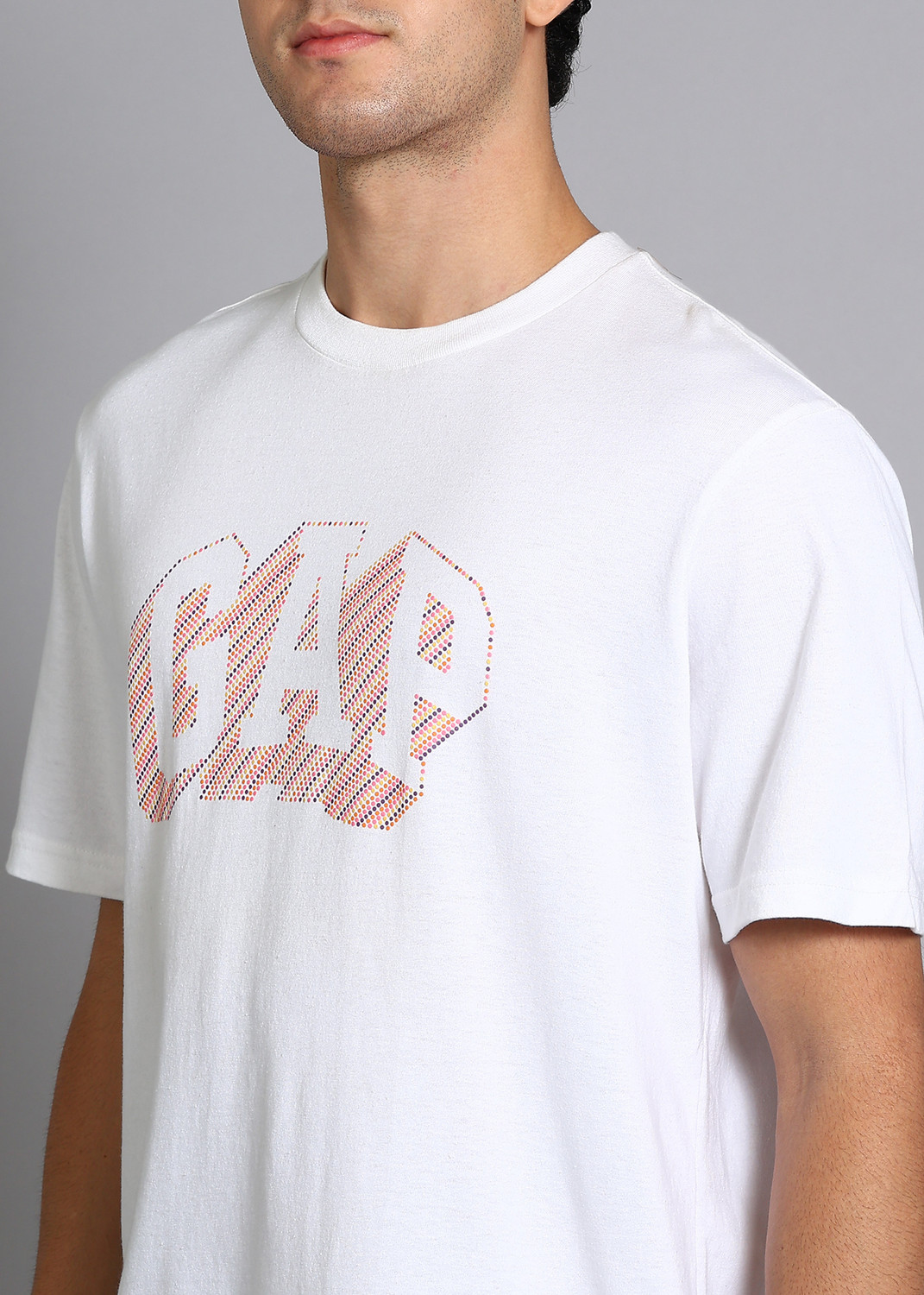 Image of GAP Printed Men Round Neck White T-Shirt