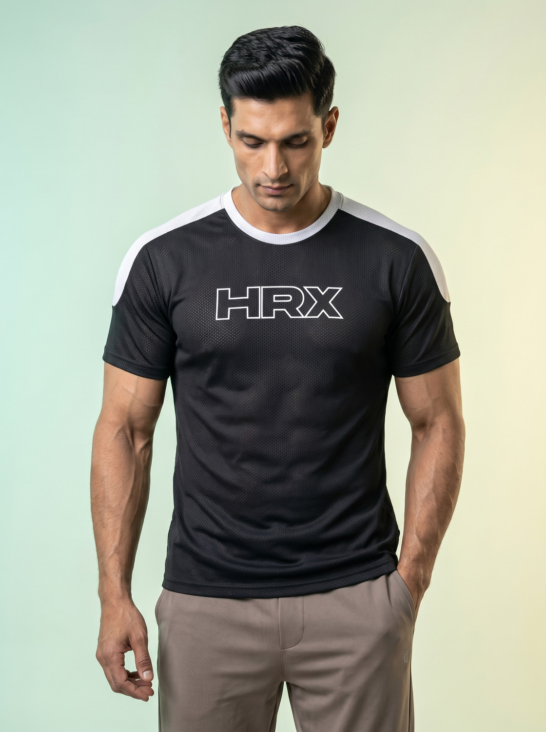 Image of HRX by Hrithik Roshan Printed Men Round Neck Black, White T-Shirt