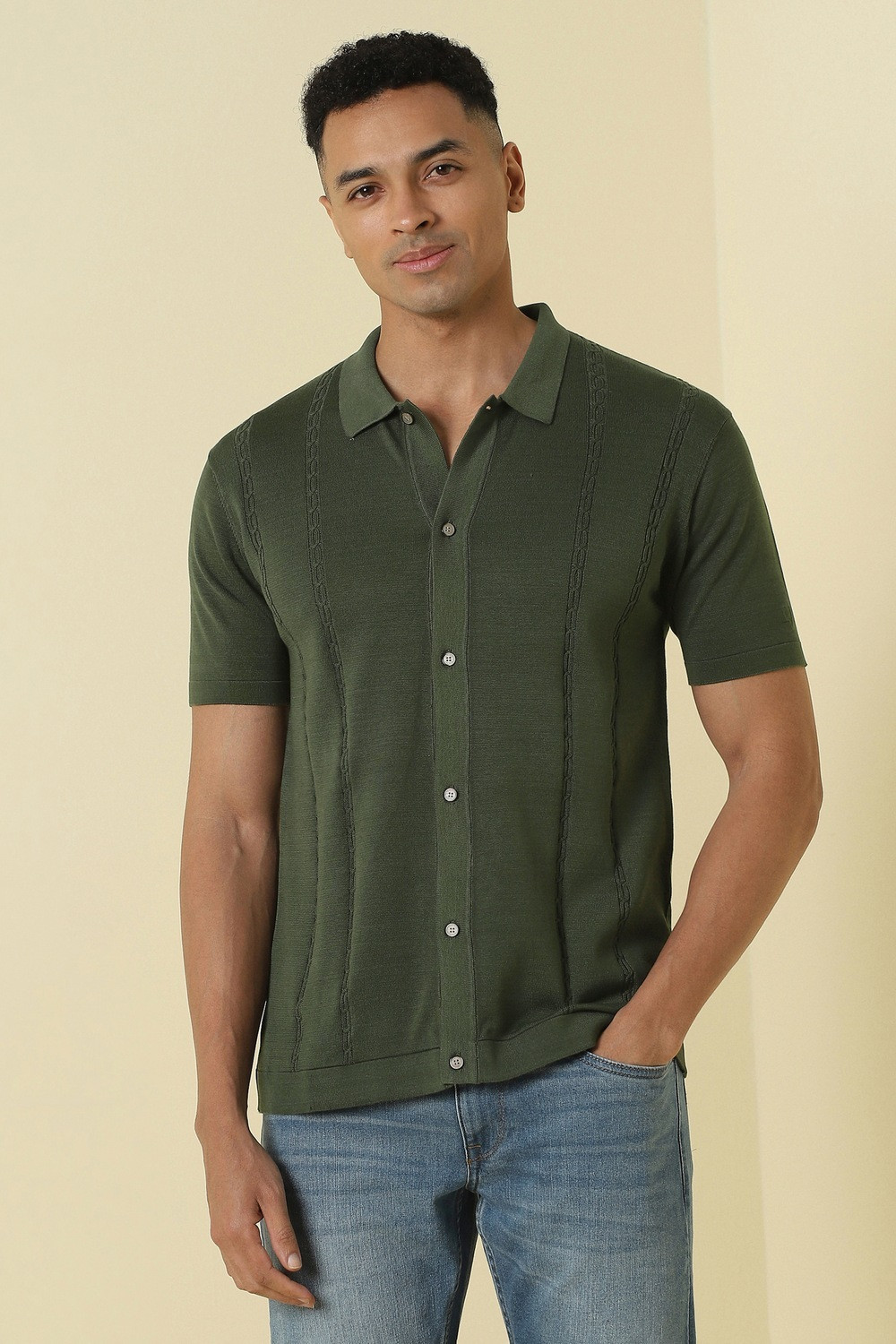 Image of Allen Solly Men Solid Polo Neck Pure Cotton Green T-Shirt