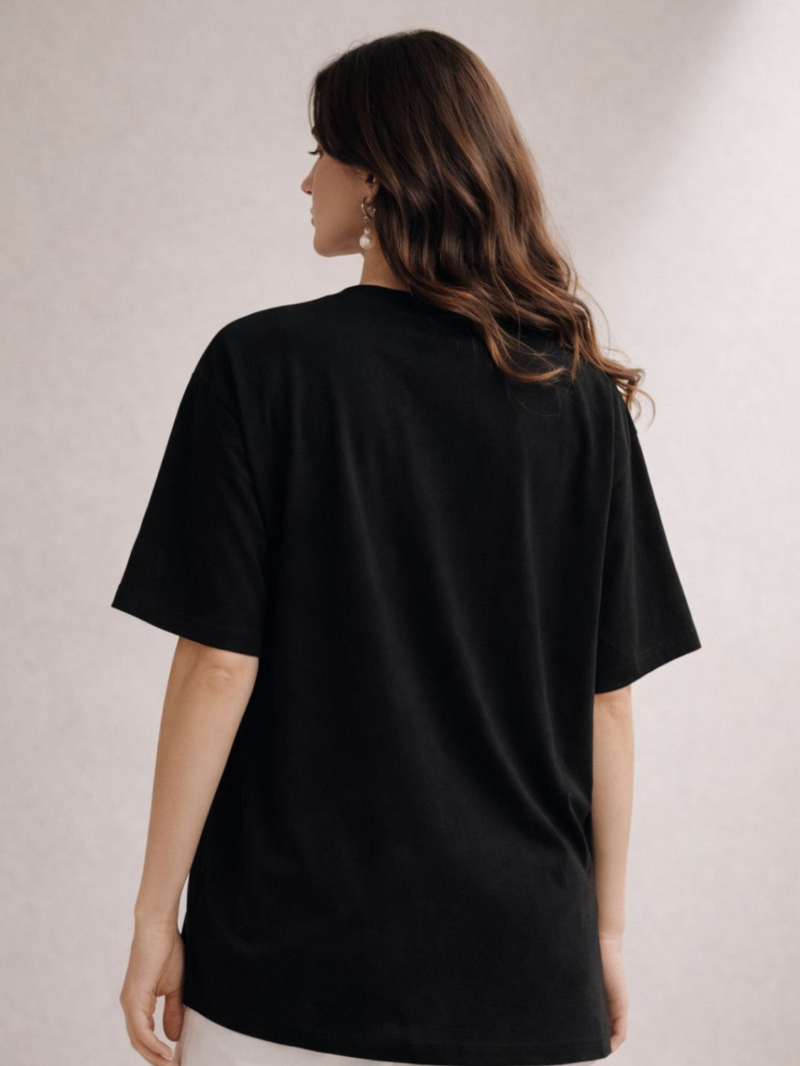 Image of SLENOR Graphic Print Women Round Neck Black T-Shirt
