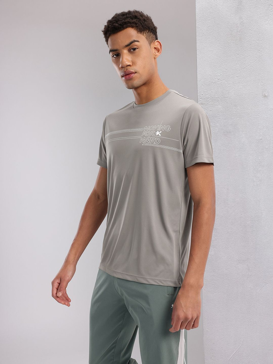 Image of HRX by Hrithik Roshan Printed Men Round Neck Grey T-Shirt