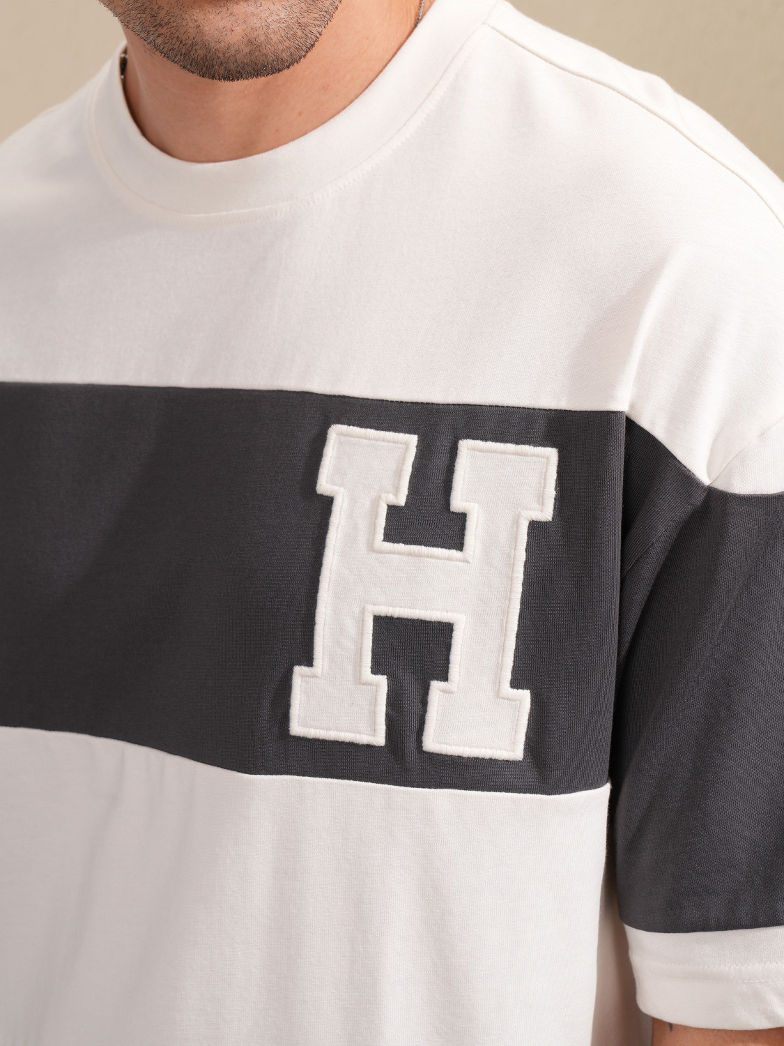 Image of HIGHLANDER Colorblock Men Round Neck White T-Shirt