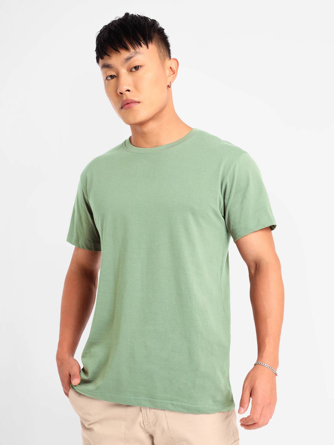 BEYOUNG Solid Men Round Neck Green T-Shirt
