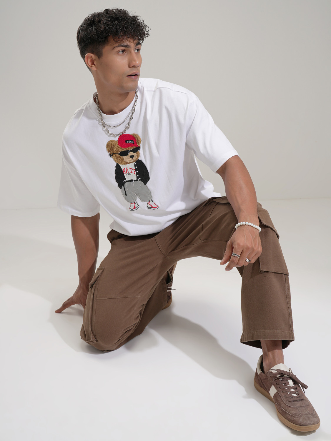 Image of HIGHLANDER Self Design Men Round Neck White T-Shirt