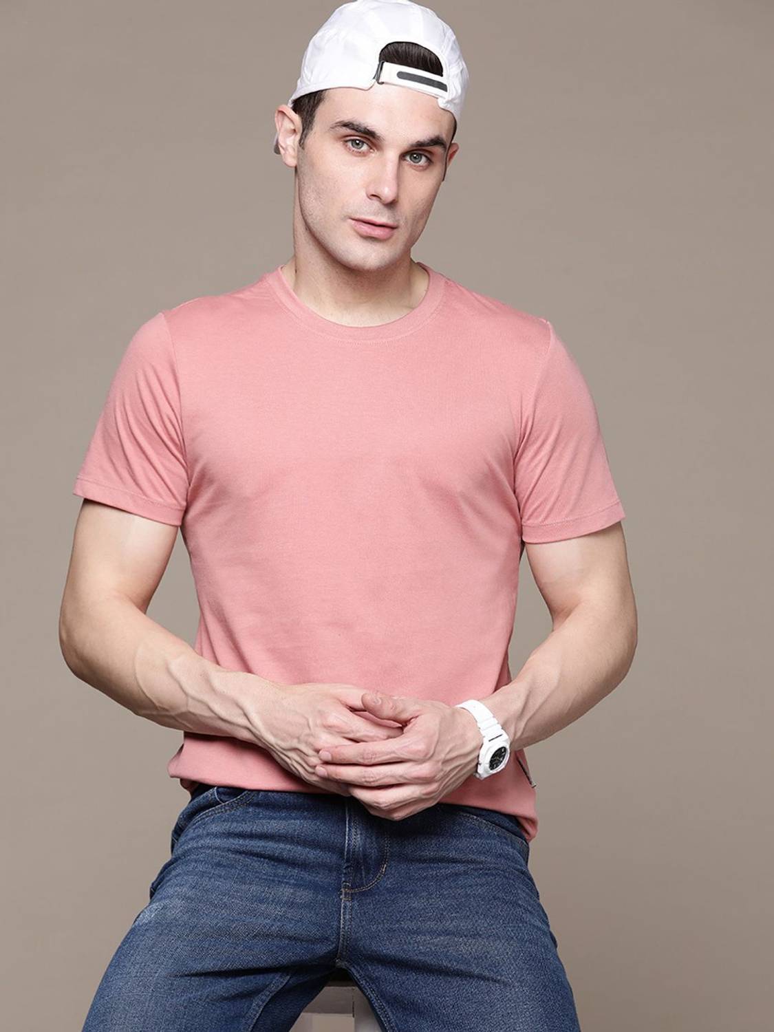 Roadster Men Solid Round Neck Cotton Blend Pink T-Shirt