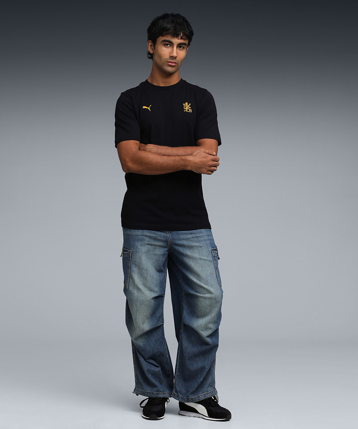 Image of PUMA Solid Men Crew Neck Black T-Shirt