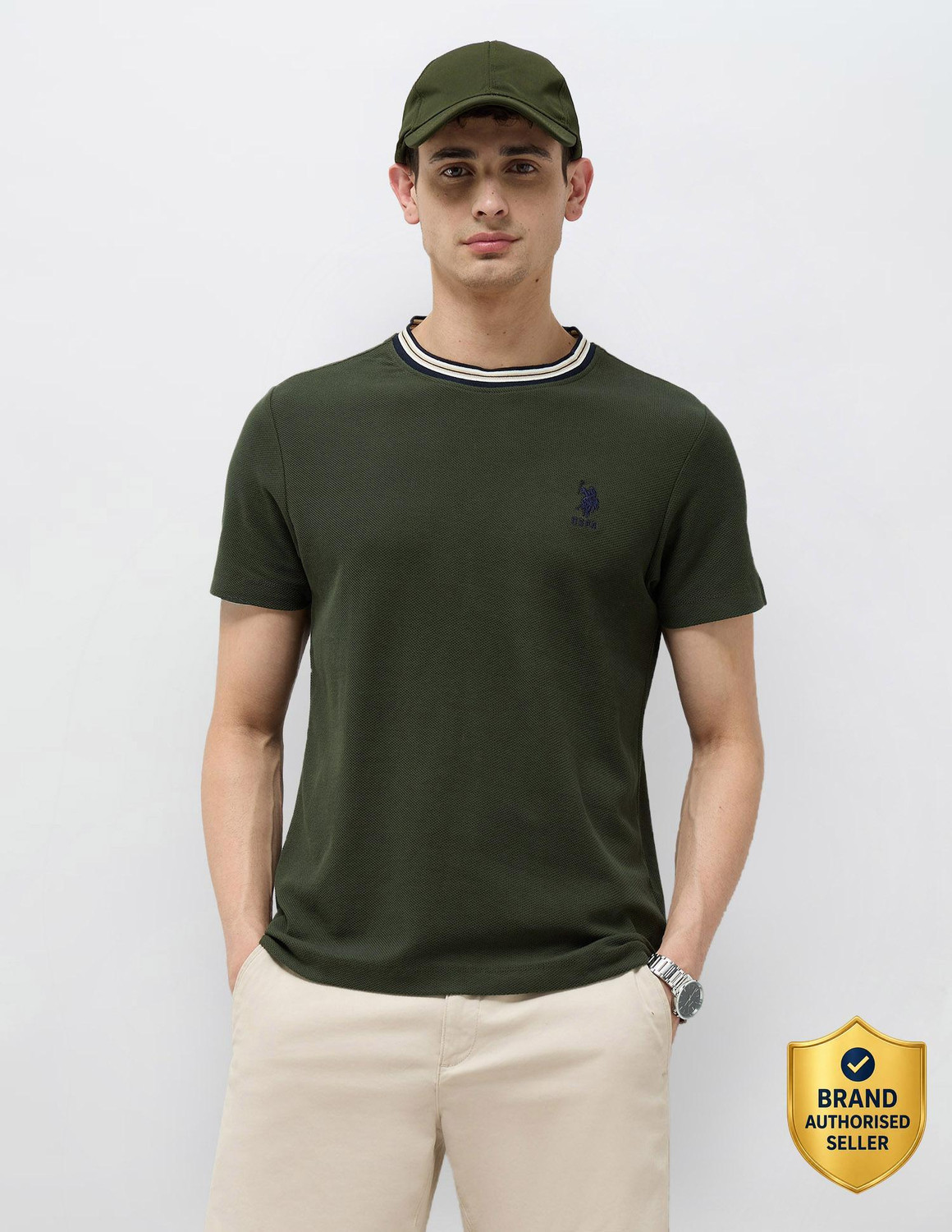 Image of U.S. POLO ASSN. Solid Men Crew Neck Green T-Shirt
