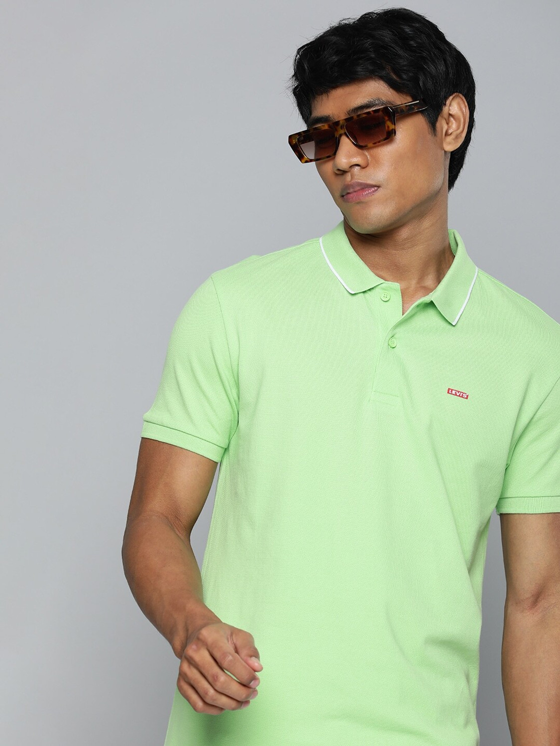 Image of LEVI'S Solid Men Polo Neck Green T-Shirt