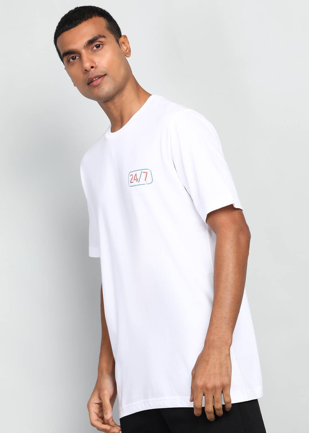 adidas ITALIA シャツ ホワイト　オーセンティック 値下げ⭕️ ADIDAS Solid Men Round Neck White T-Shirt - Buy ADIDAS Solid Men