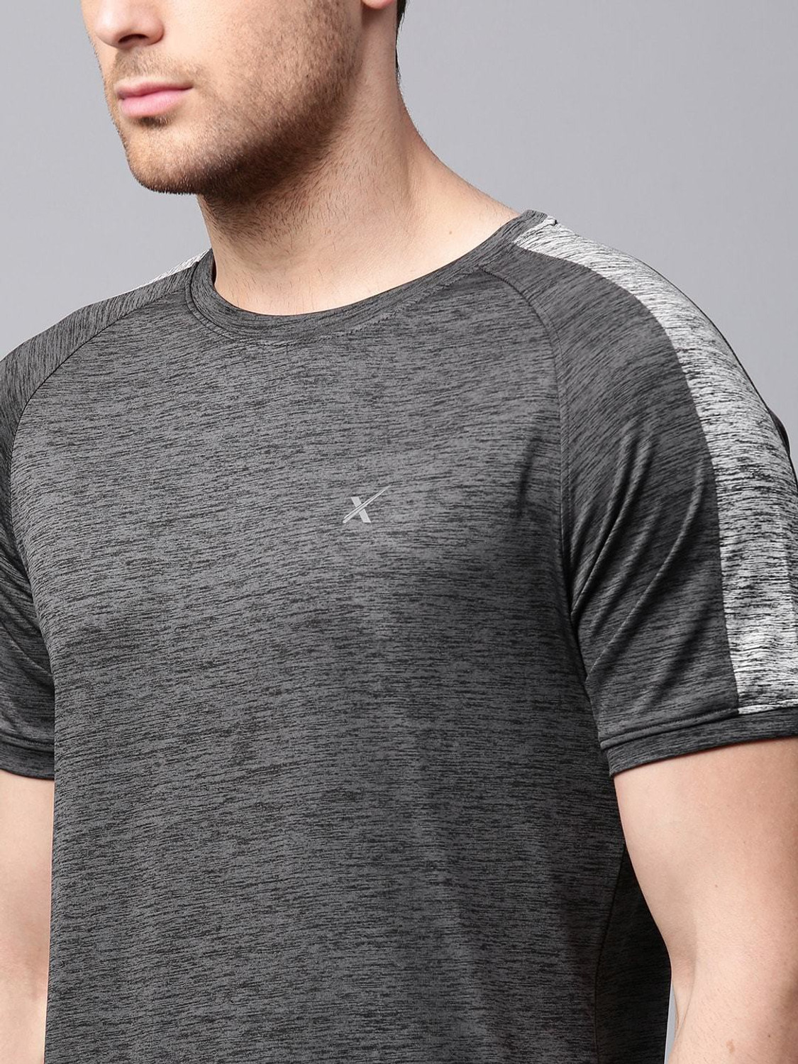 Image of HRX by Hrithik Roshan Self Design Men Round Neck Grey T-Shirt