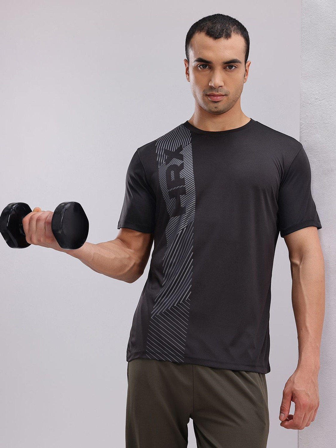Image of HRX by Hrithik Roshan Printed Men Round Neck Black T-Shirt
