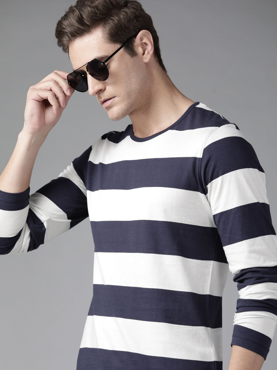 Image of Roadster Striped Men Round Neck Navy Blue T-Shirt