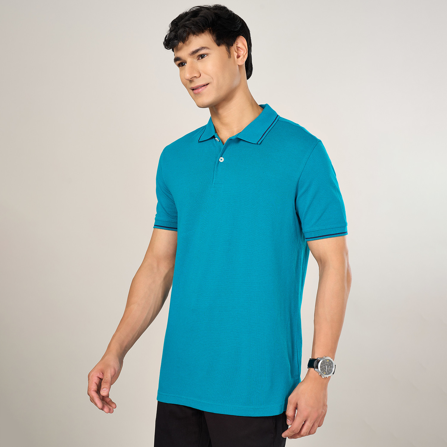Image of Byford by Pantaloons Solid Men Round Neck Blue T-Shirt