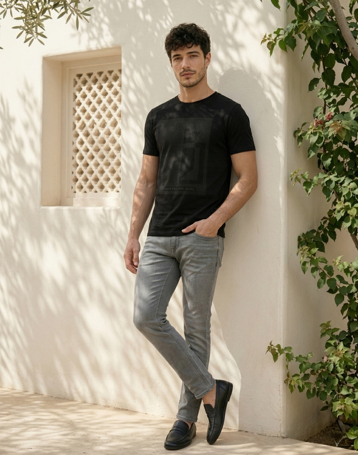 Image of LOUIS PHILIPPE Graphic Print Men Round Neck Black T-Shirt
