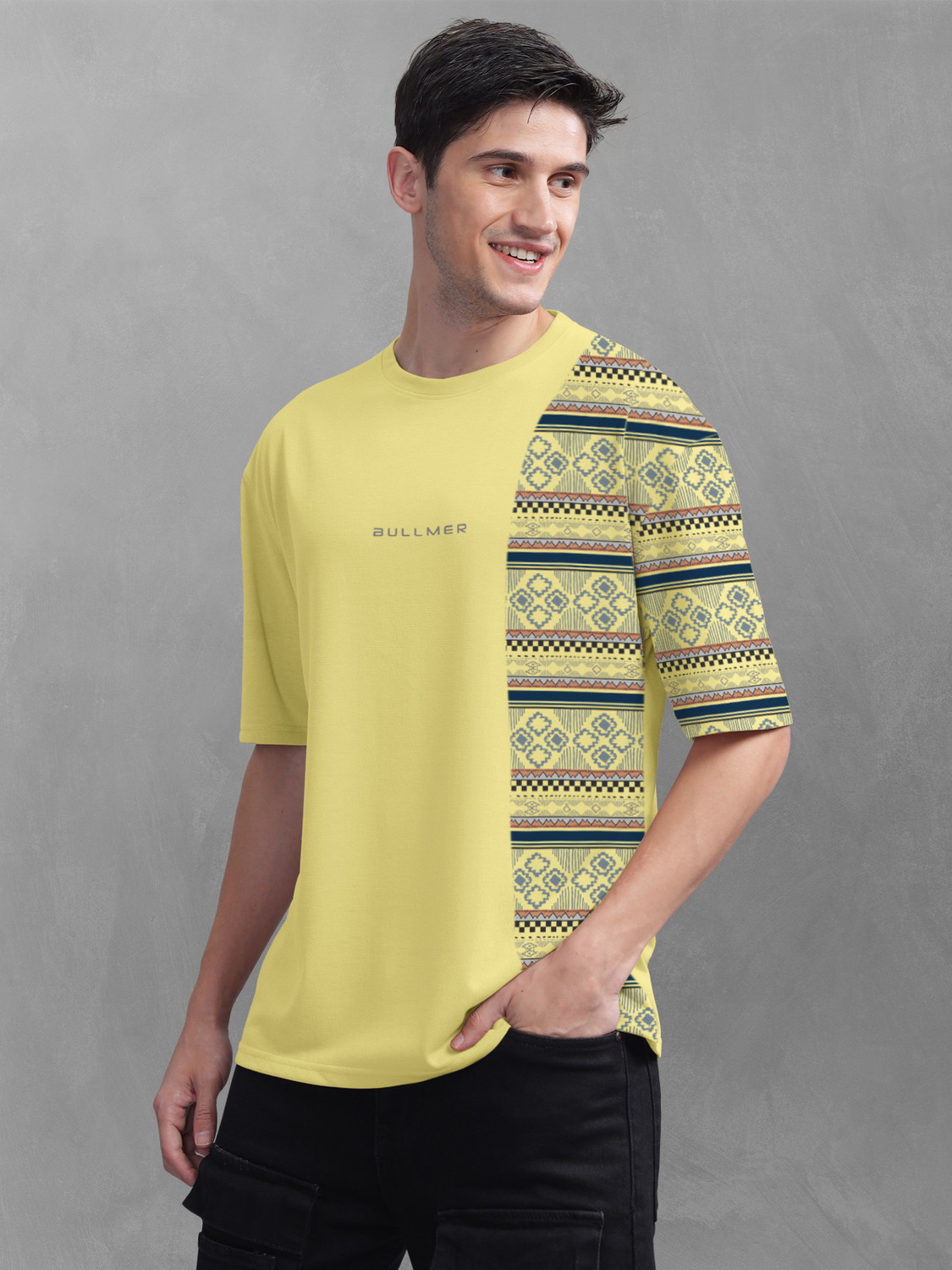Image of Bullmer Printed Men Round Neck Yellow T-Shirt