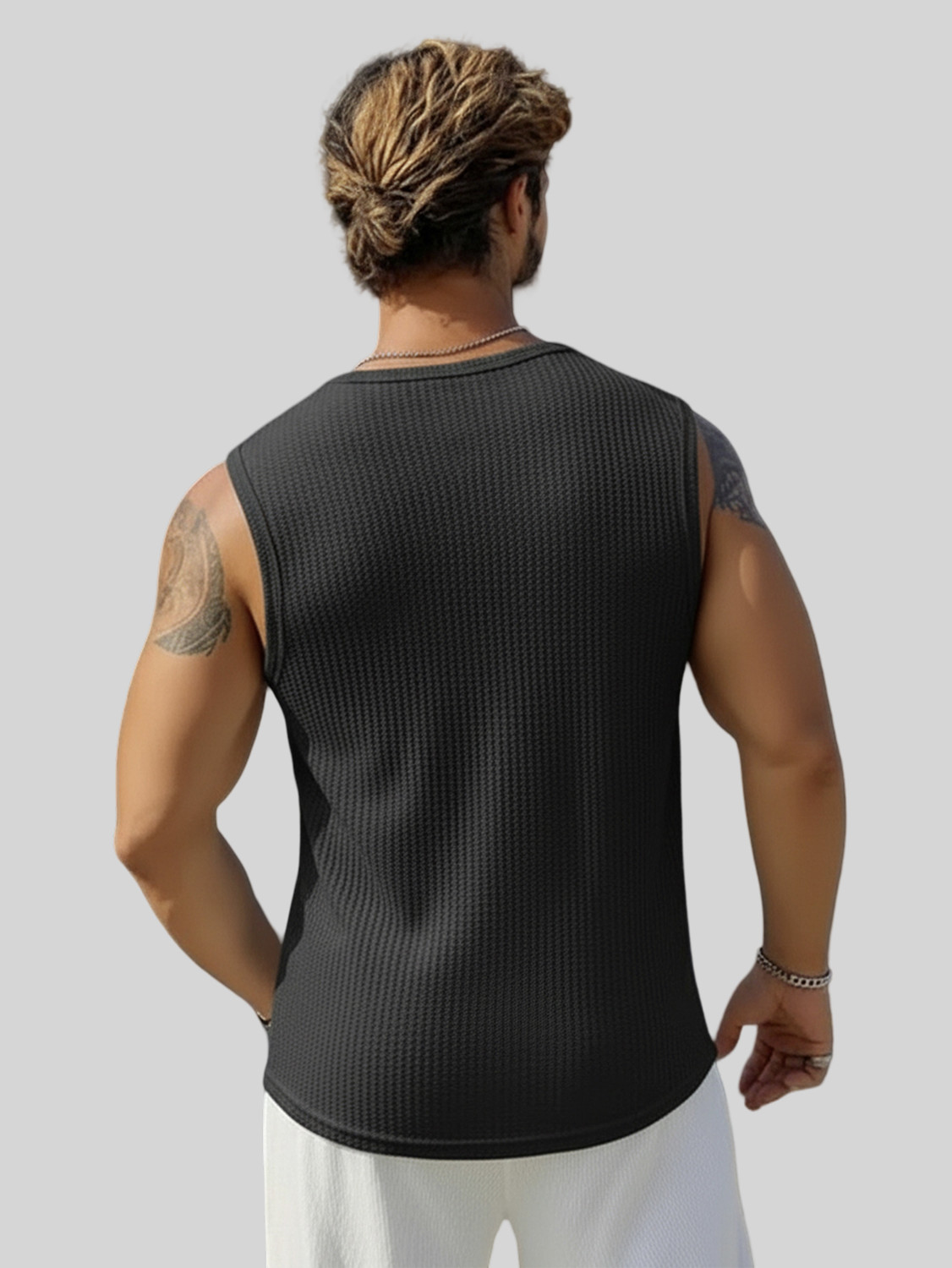 Image of Fashion And Youth Solid Men Round Neck Black T-Shirt
