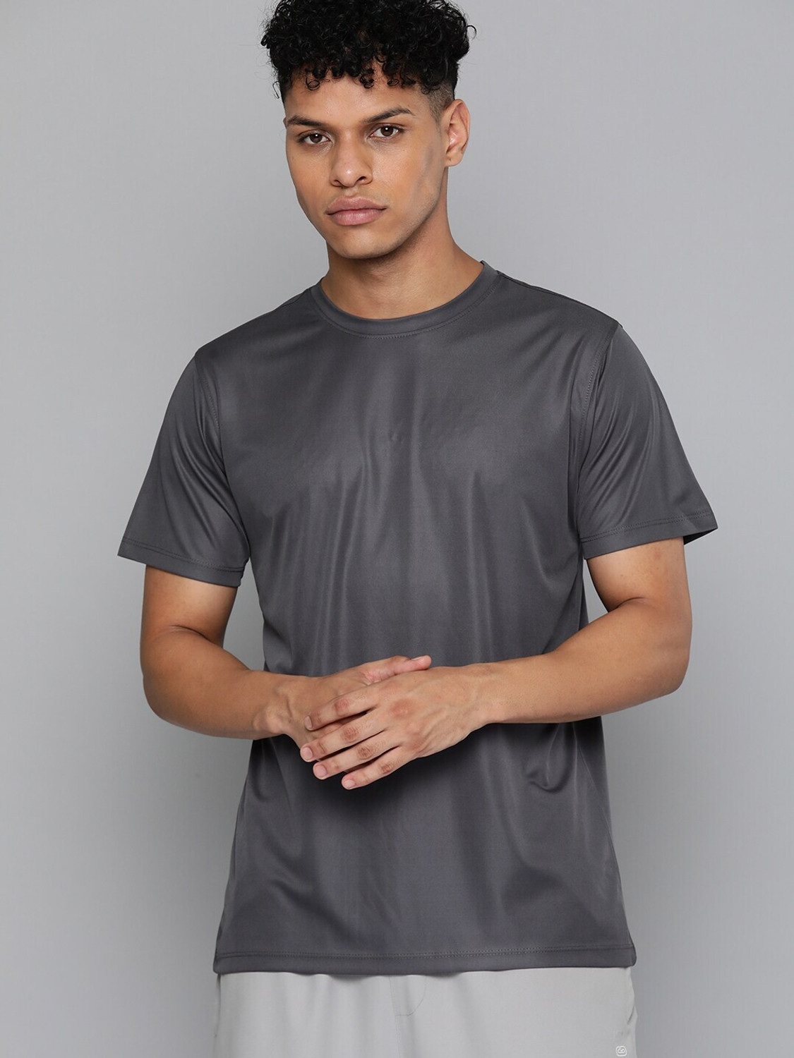 Image of HRX by Hrithik Roshan Solid Men Round Neck Grey T-Shirt