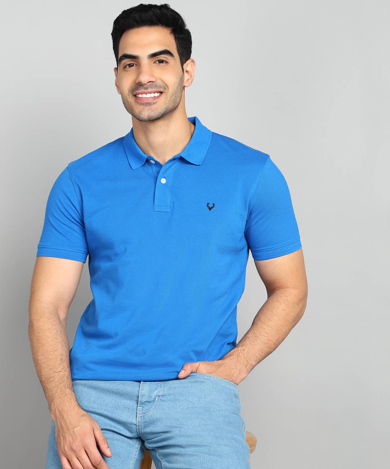 Allen Solly Men Solid Polo Neck Cotton Blend Light Blue T-Shirt