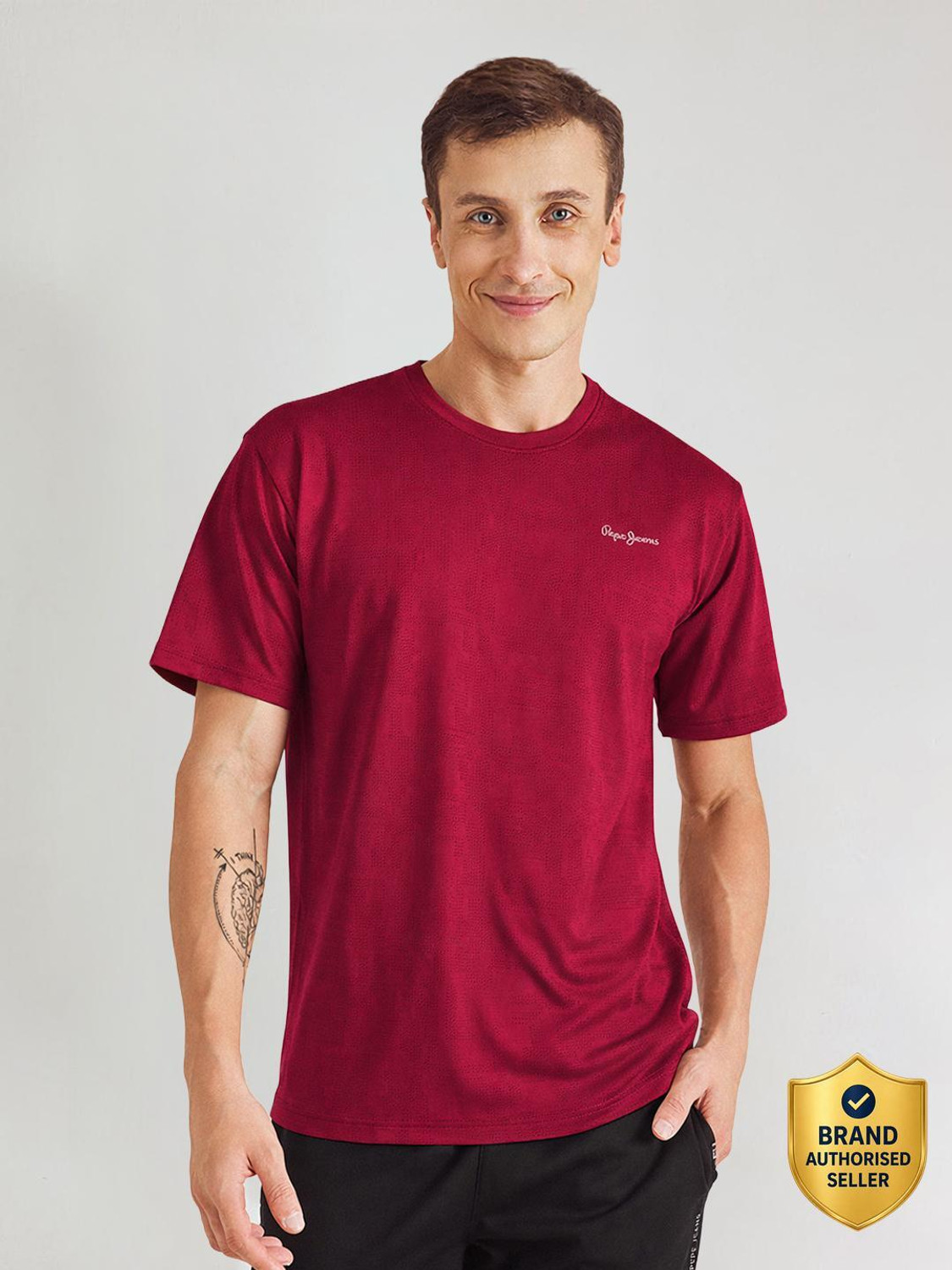 Image of Pepe Jeans Solid Men Round Neck Maroon T-Shirt