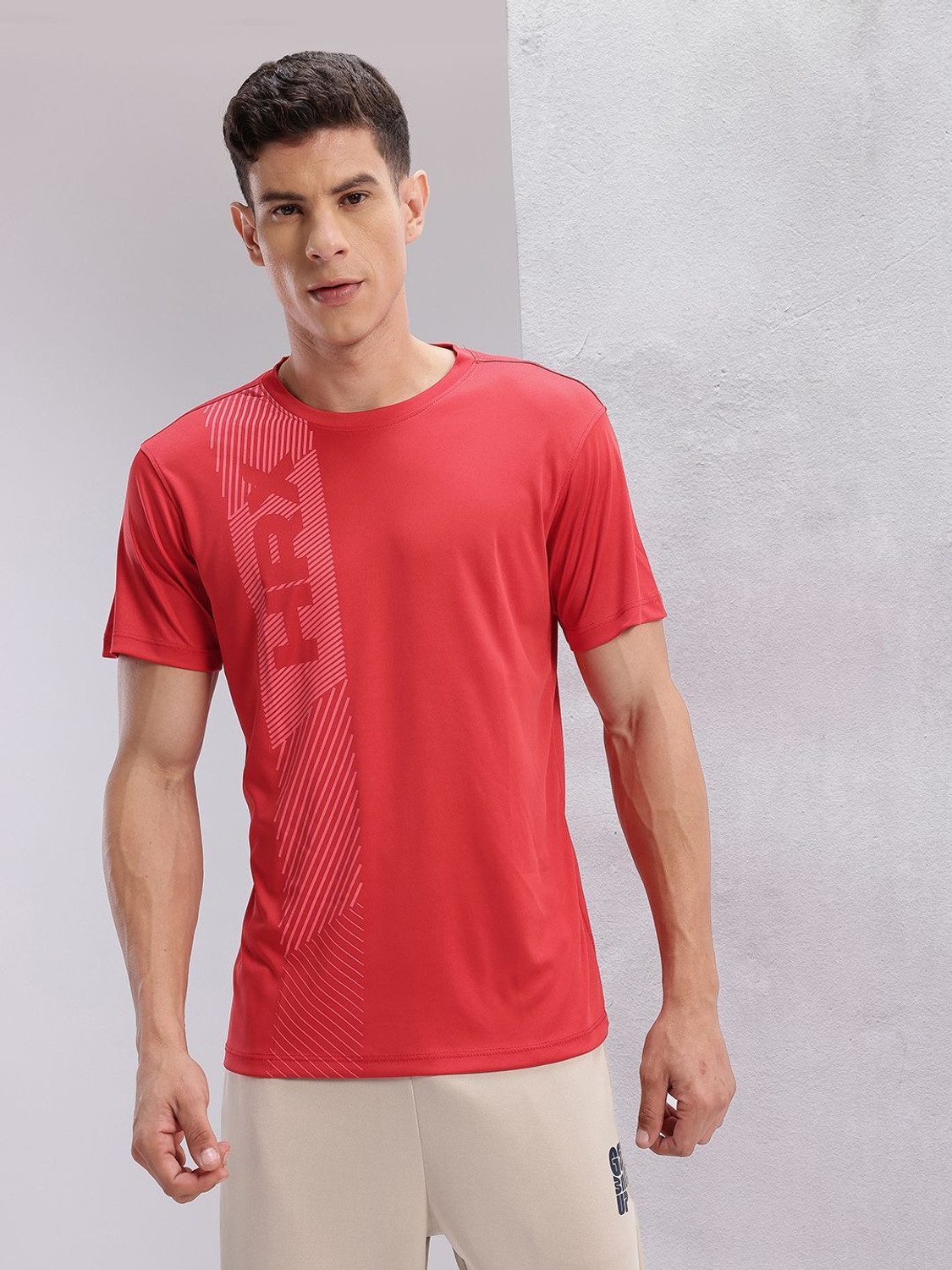 Image of HRX by Hrithik Roshan Printed Men Round Neck Red T-Shirt
