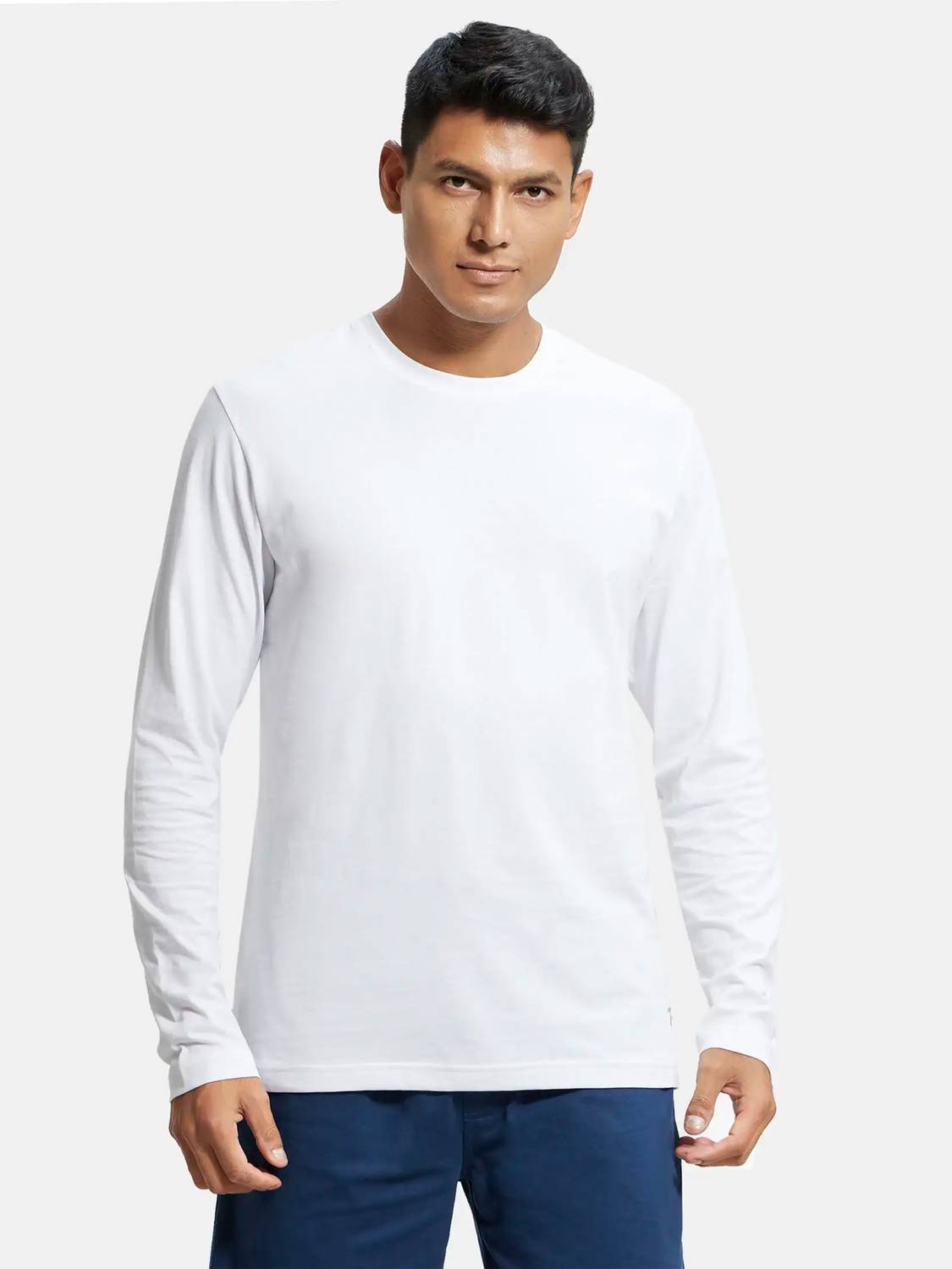 JOCKEY AM95 Men Solid Round Neck Cotton Blend White T-Shirt