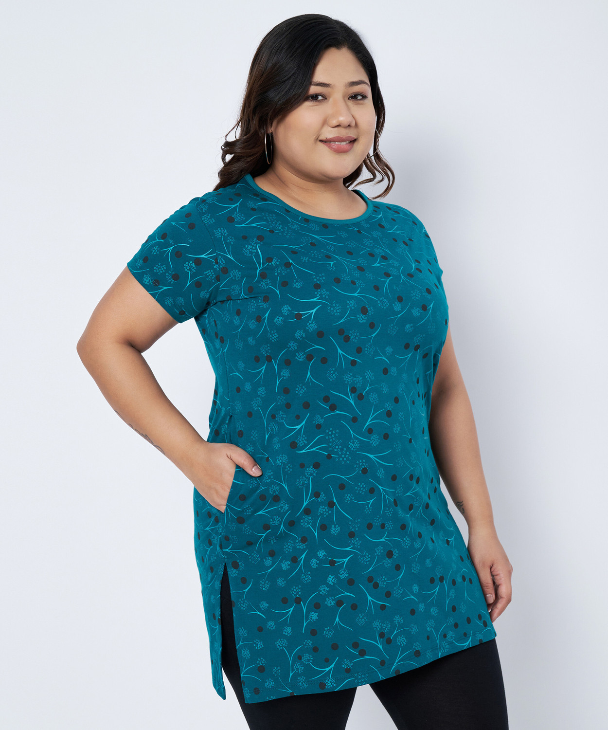 Image of Star Touch Printed Women Round Neck Green T-Shirt