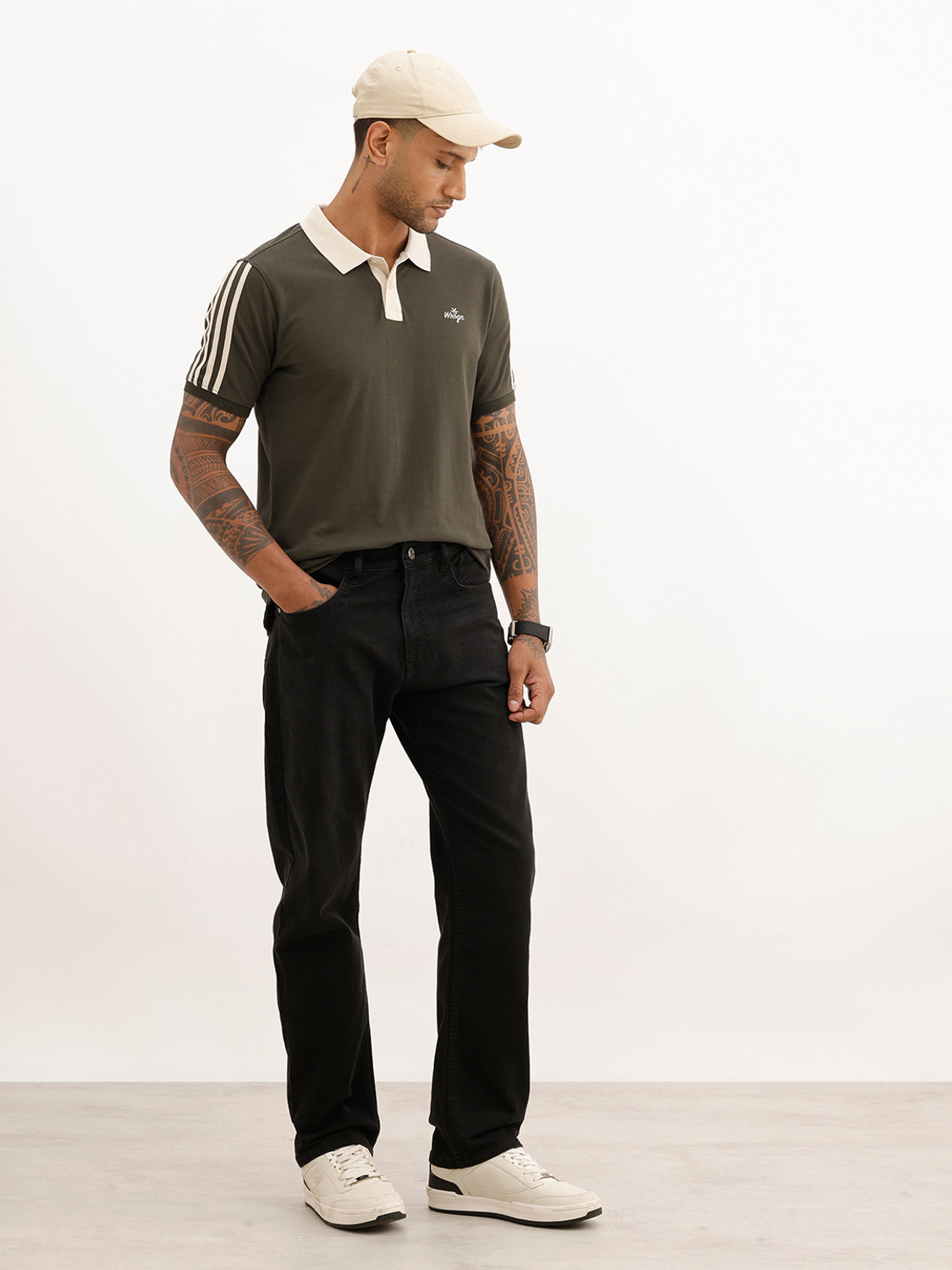 Image of WROGN Solid Men Polo Neck Green T-Shirt