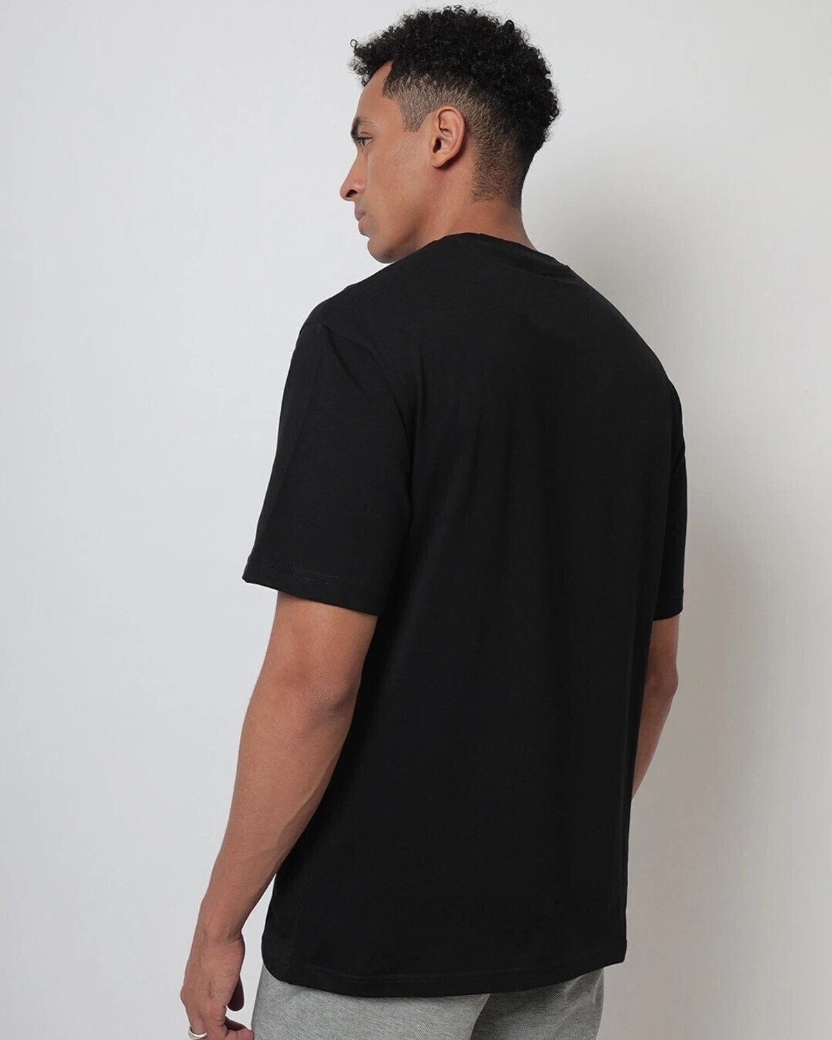 Image of BEWAKOOF Printed Men Round Neck Black T-Shirt