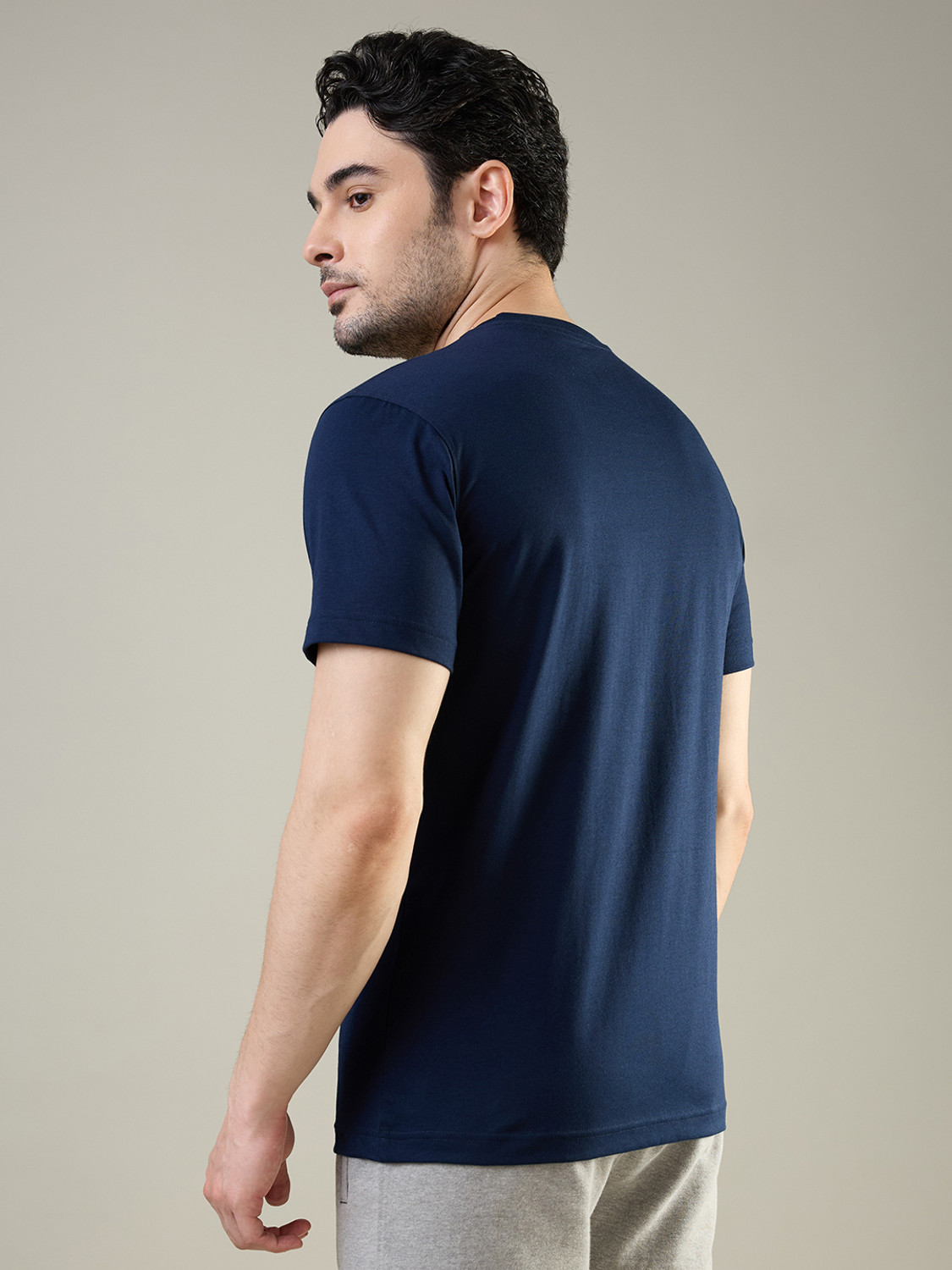Image of PARK AVENUE Solid Men Round Neck Dark Blue T-Shirt