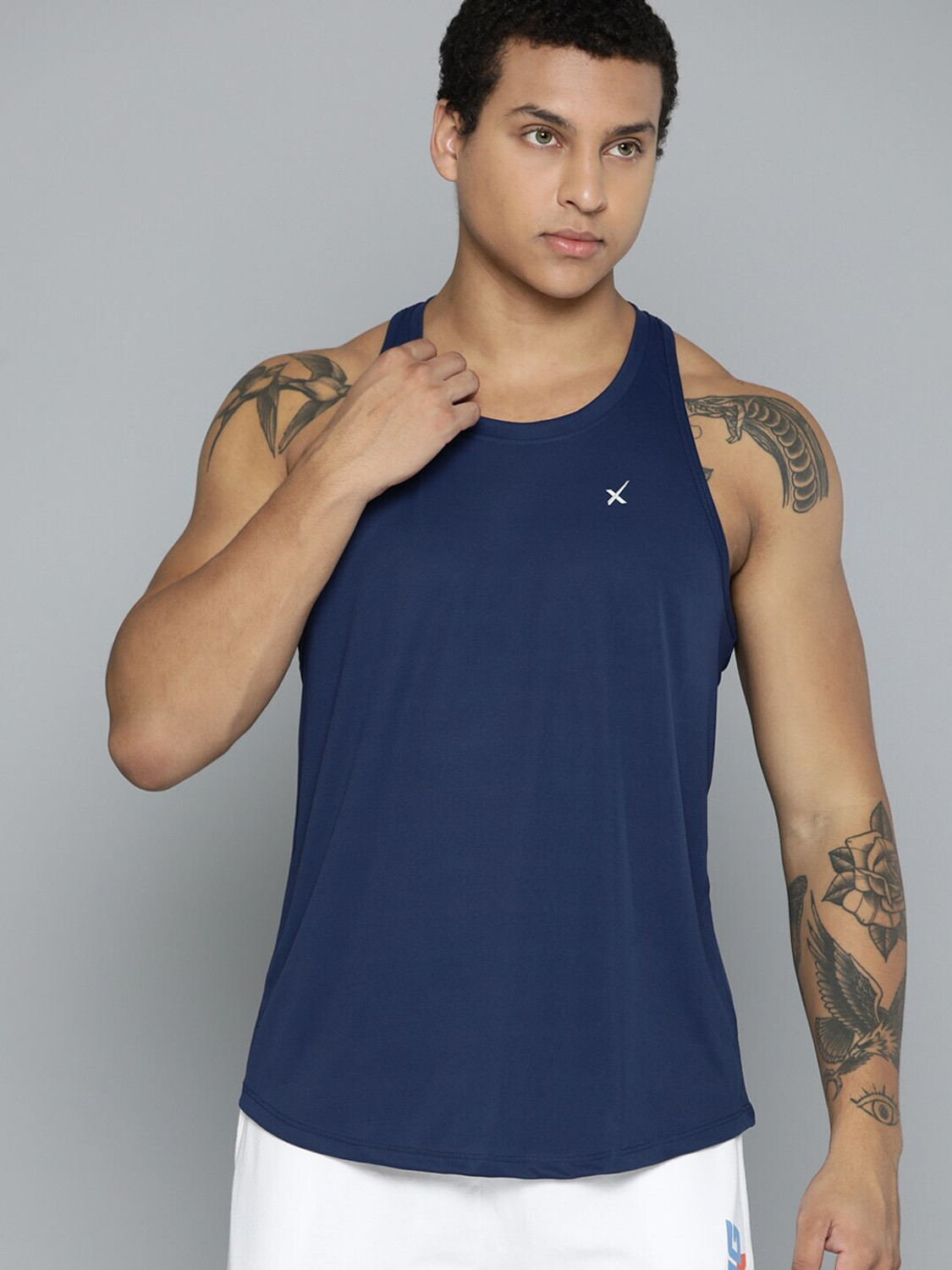 Image of HRX by Hrithik Roshan Solid Men Round Neck Navy Blue T-Shirt