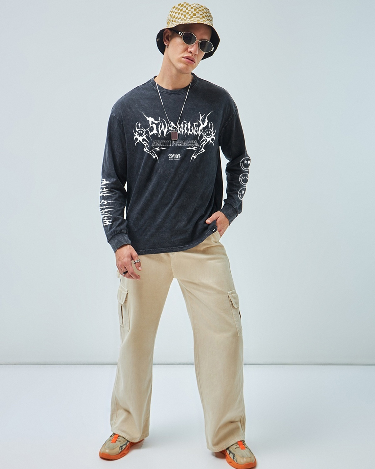 Image of BEWAKOOF Graphic Print Men Round Neck Black T-Shirt