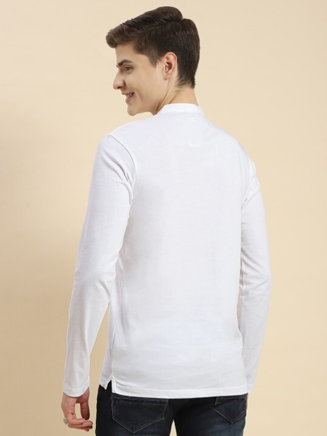 Image of United Colors of Benetton Solid Men Henley Neck White T-Shirt