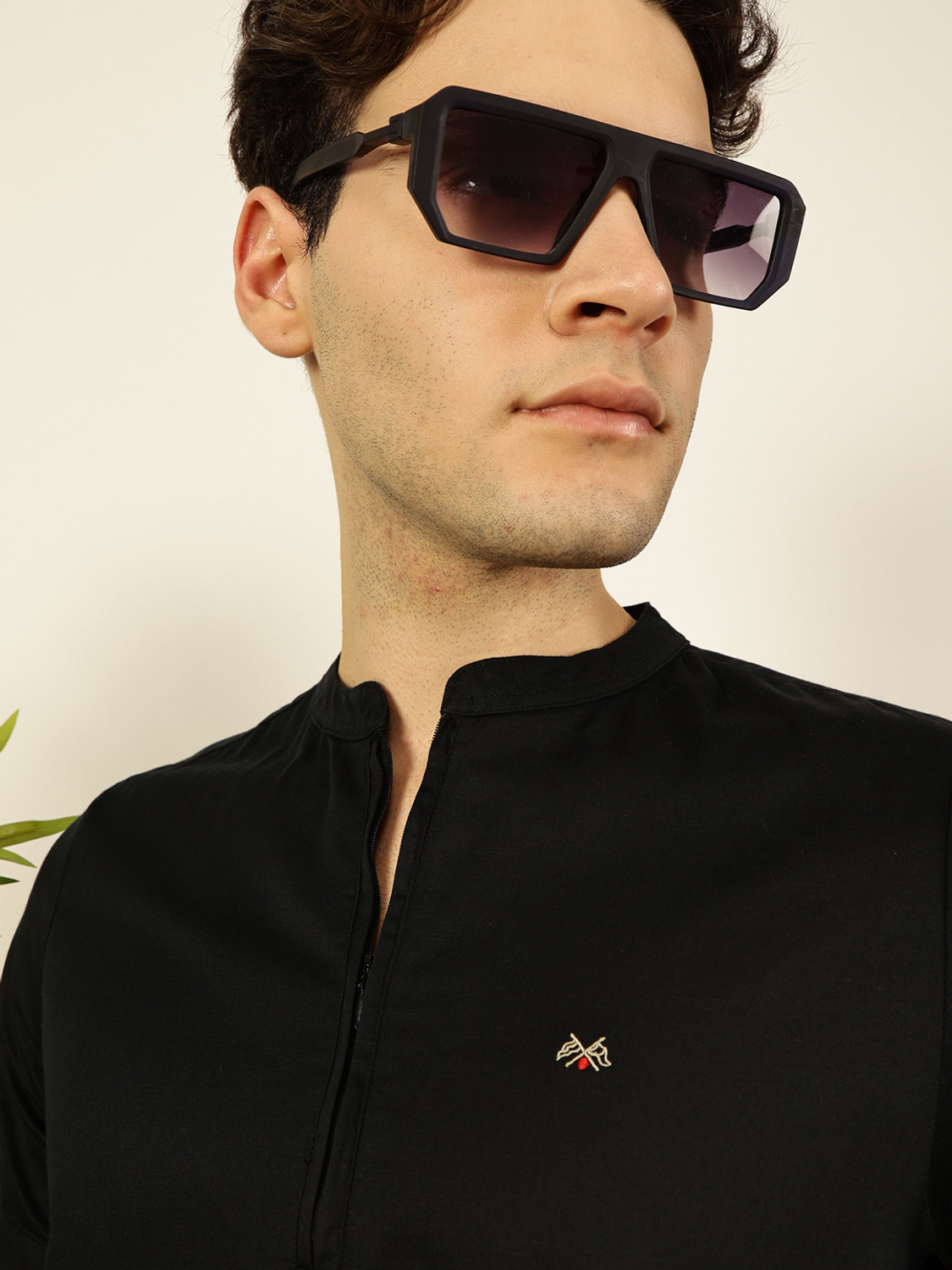 Image of THOMAS SCOTT Solid Men Mandarin Collar Black T-Shirt