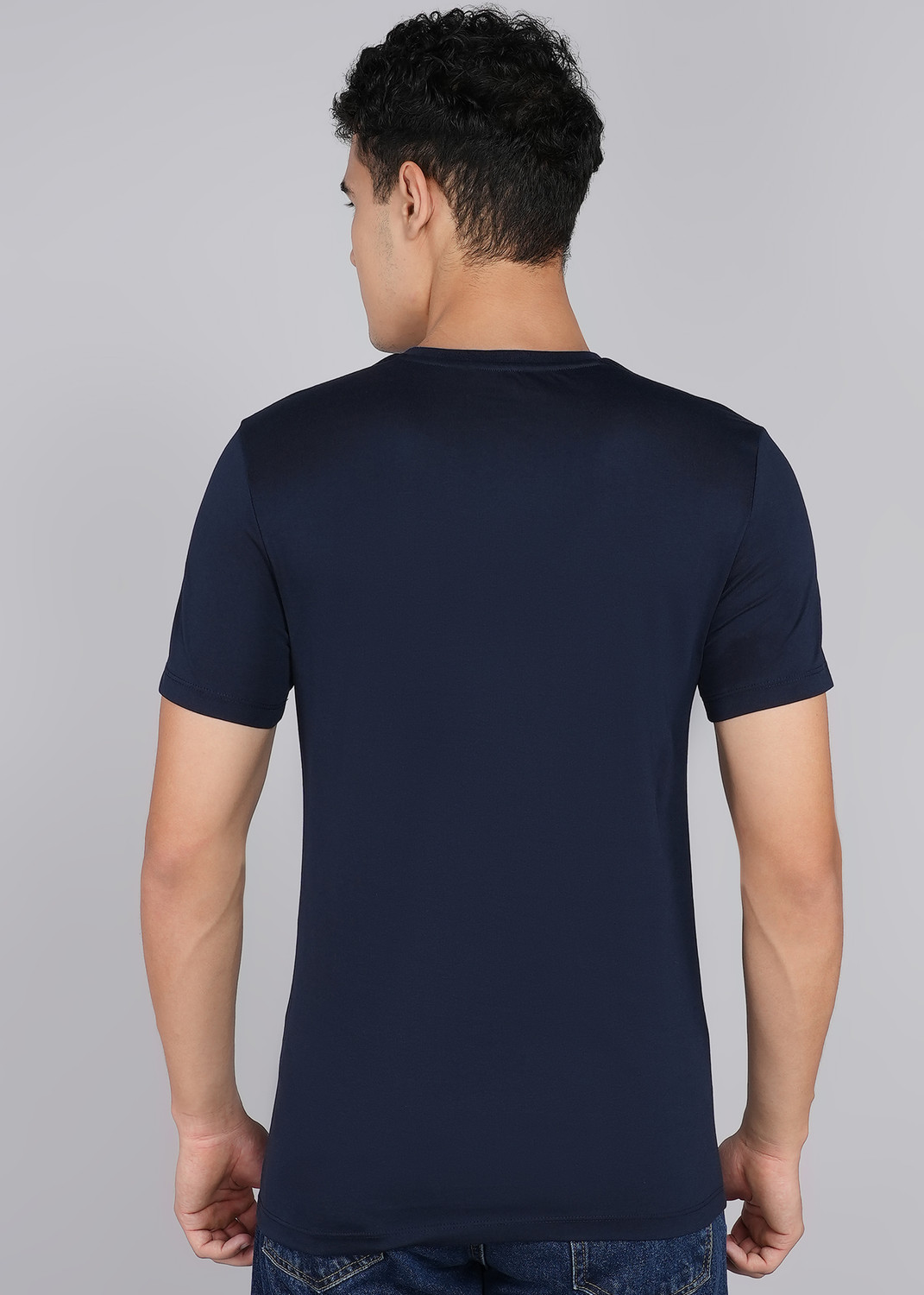 Image of United Colors of Benetton Solid Men V Neck Dark Blue T-Shirt