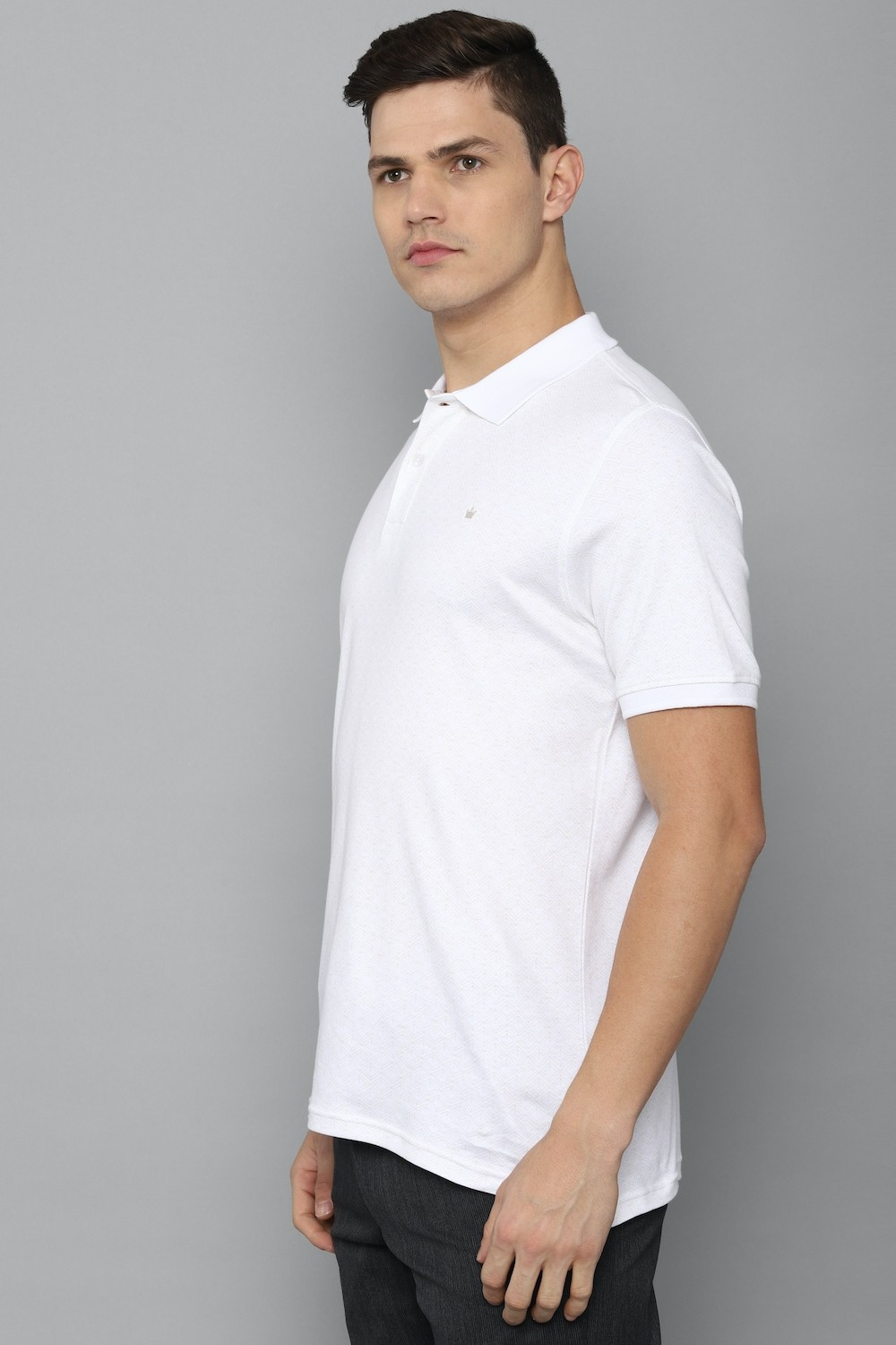 Image of LOUIS PHILIPPE Solid Men Polo Neck White T-Shirt