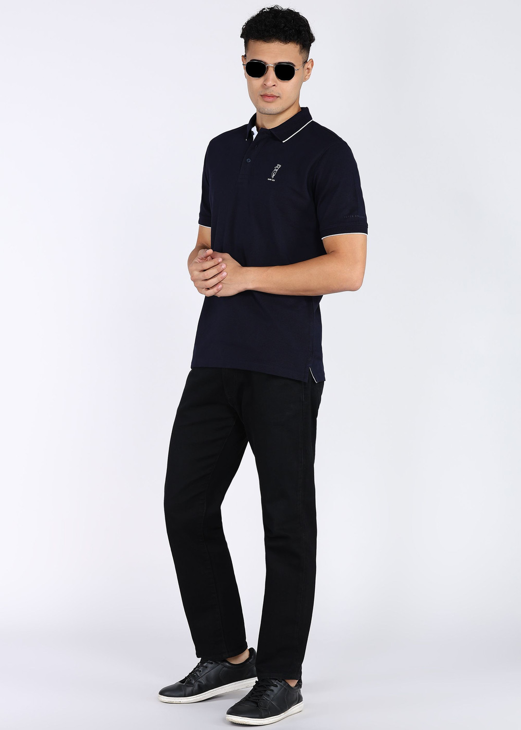 Image of PETER ENGLAND Solid Men Polo Neck Dark Blue T-Shirt