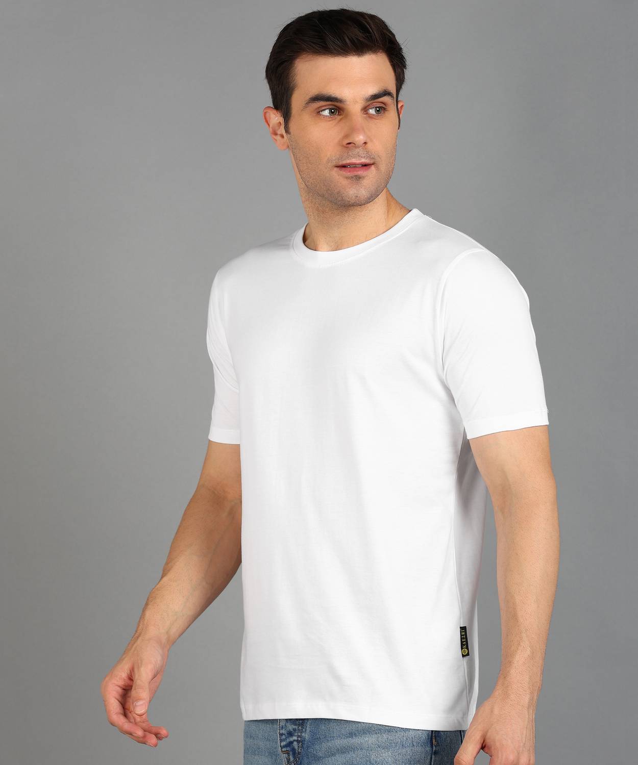 KAEZRI Men Solid Round Neck Pure Cotton White T-Shirt