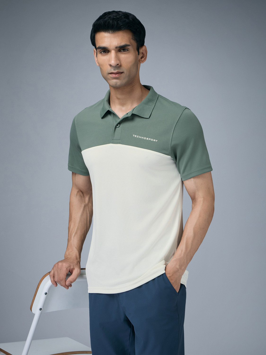 Image of TECHNOSPORT Colorblock Men Polo Neck White T-Shirt