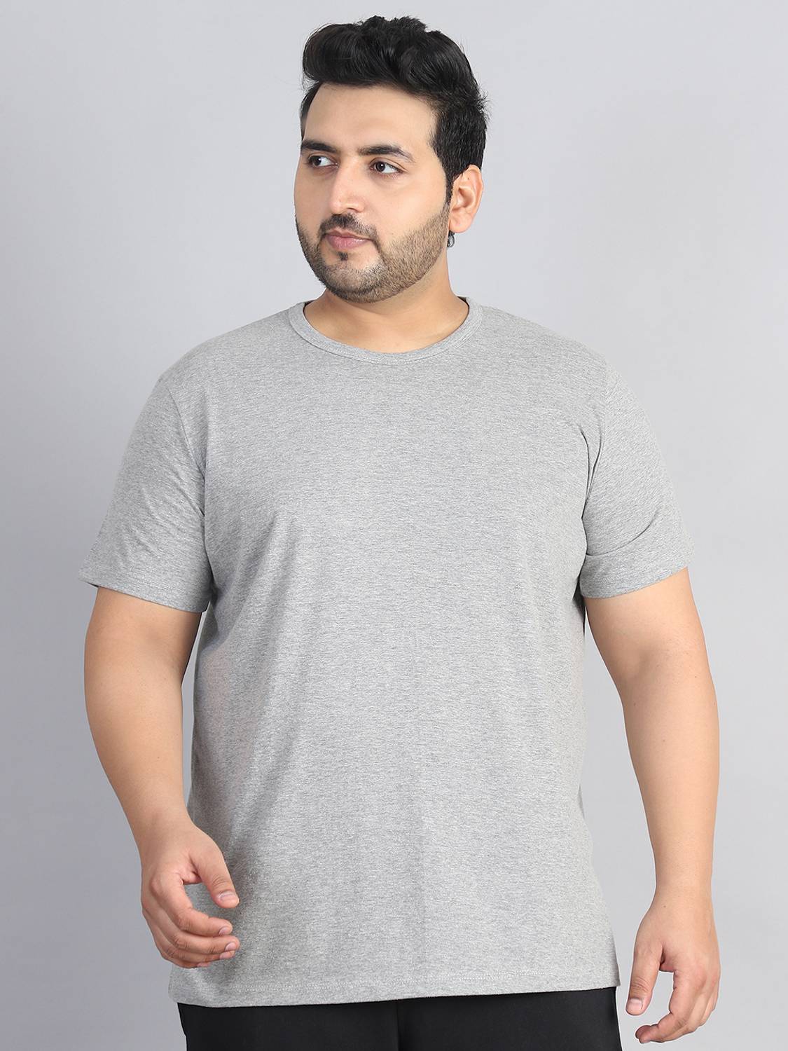 AK Solid Men Round Neck Grey T-Shirt