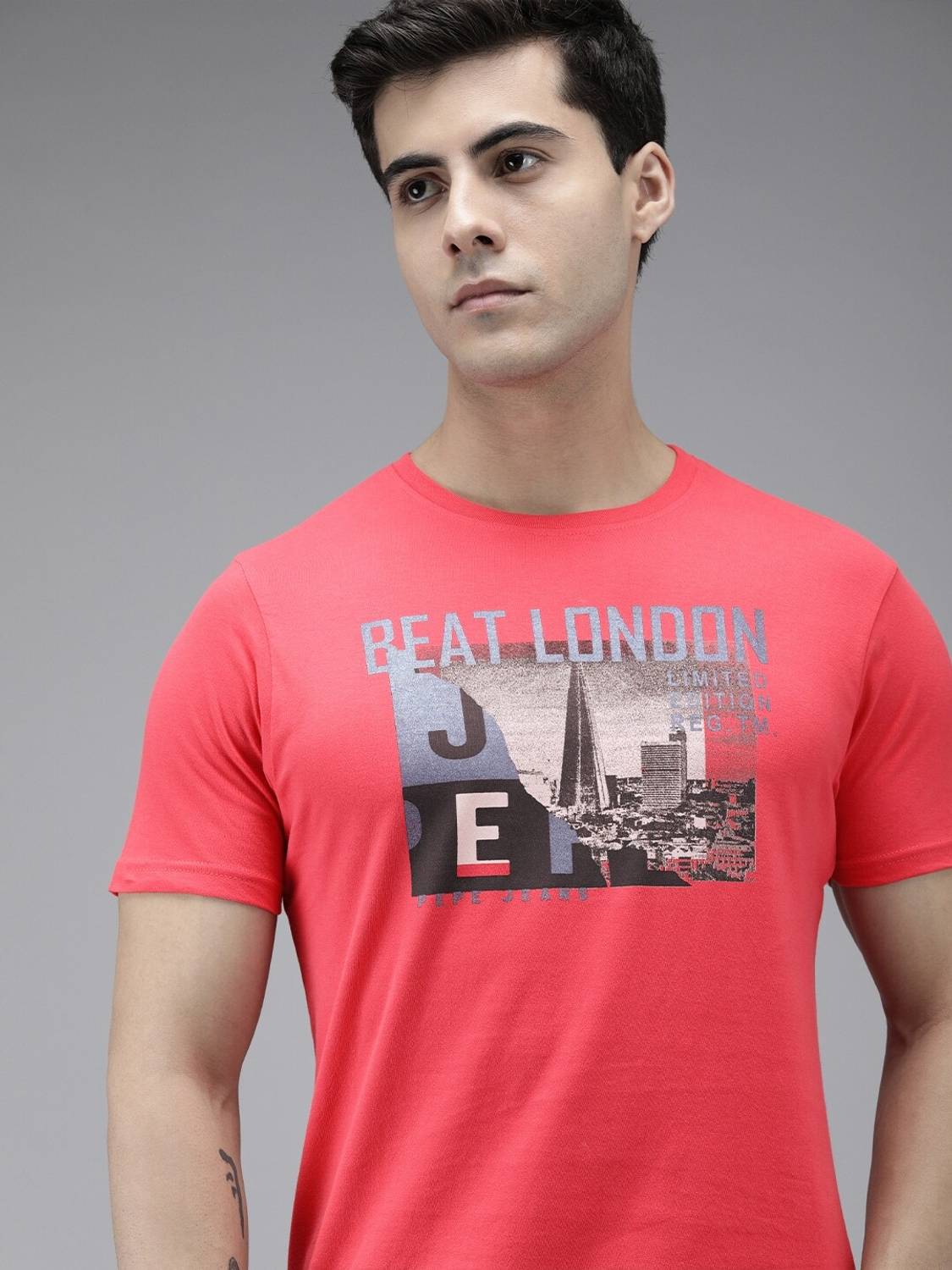 BEAT LONDON by Pepe Jeans Printed Men Round Neck Pink T-Shirt