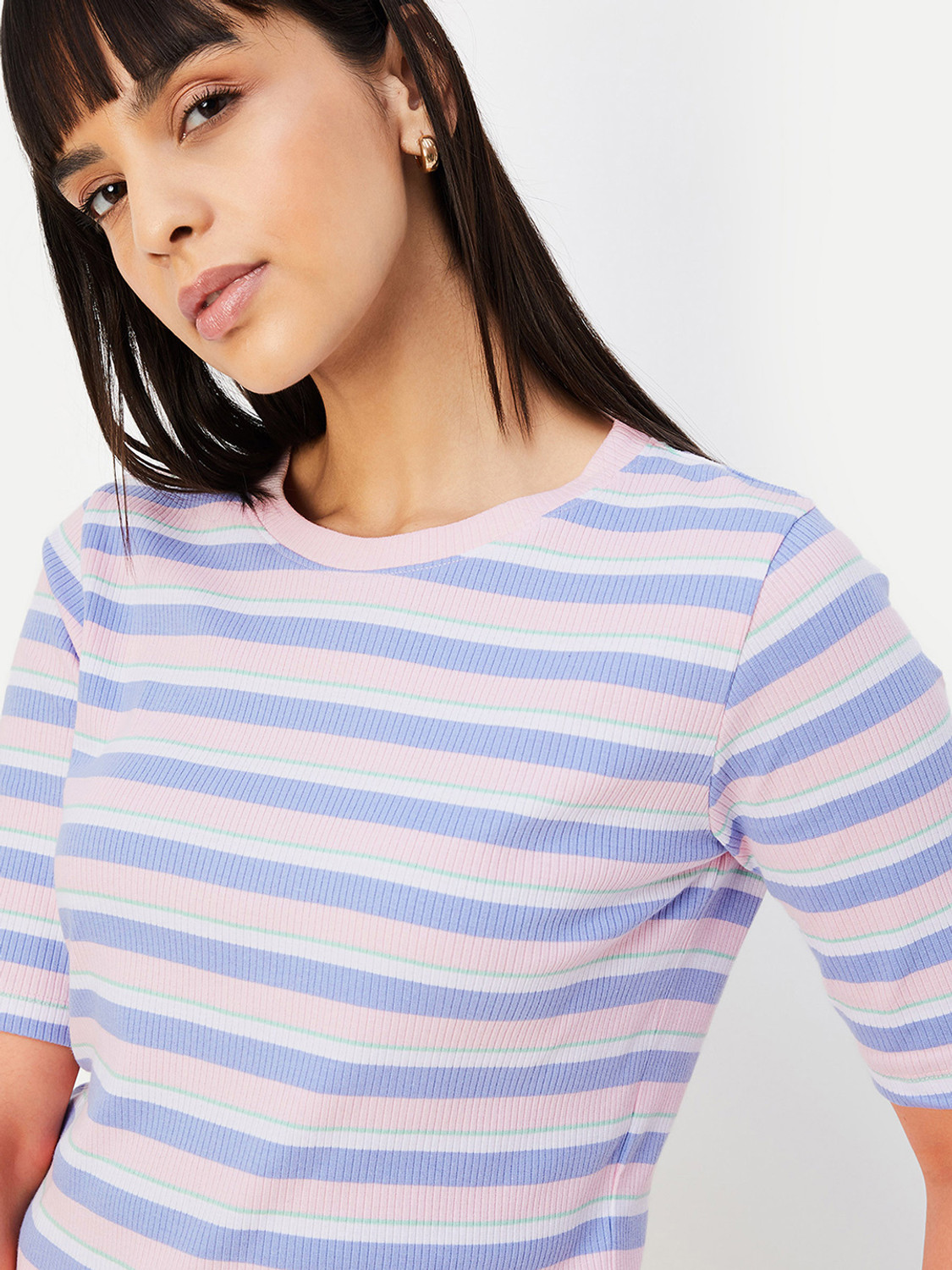 Image of MAX Solid Women Round Neck Multicolor T-Shirt