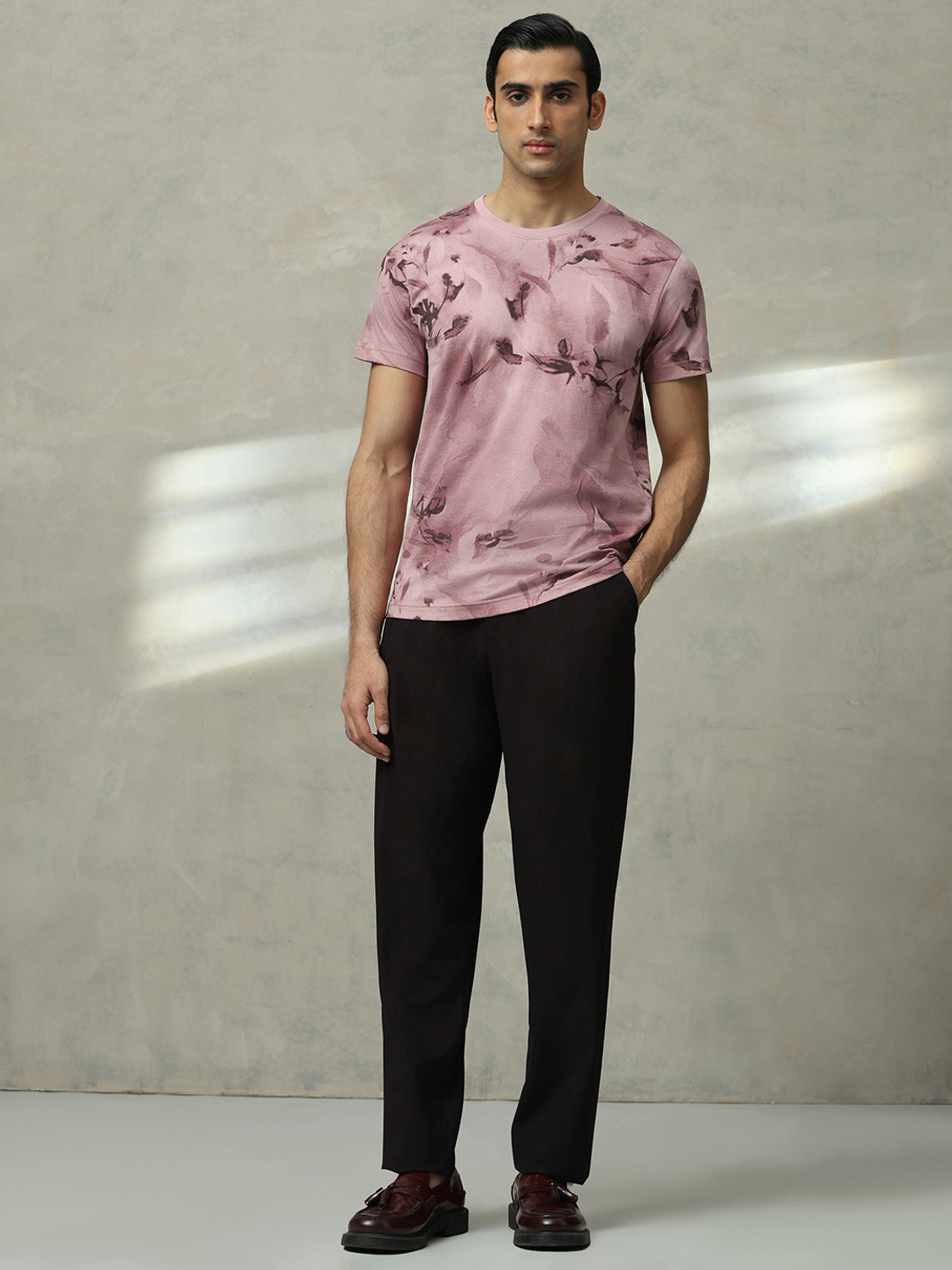 Image of MUFTI Printed Men Round Neck Pink T-Shirt