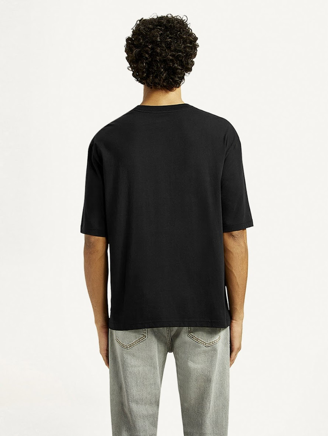 Image of LEVI'S Printed Men Round Neck Black T-Shirt