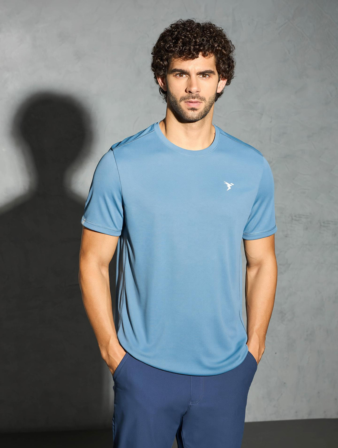 Image of TECHNOSPORT Solid Men Round Neck Blue T-Shirt