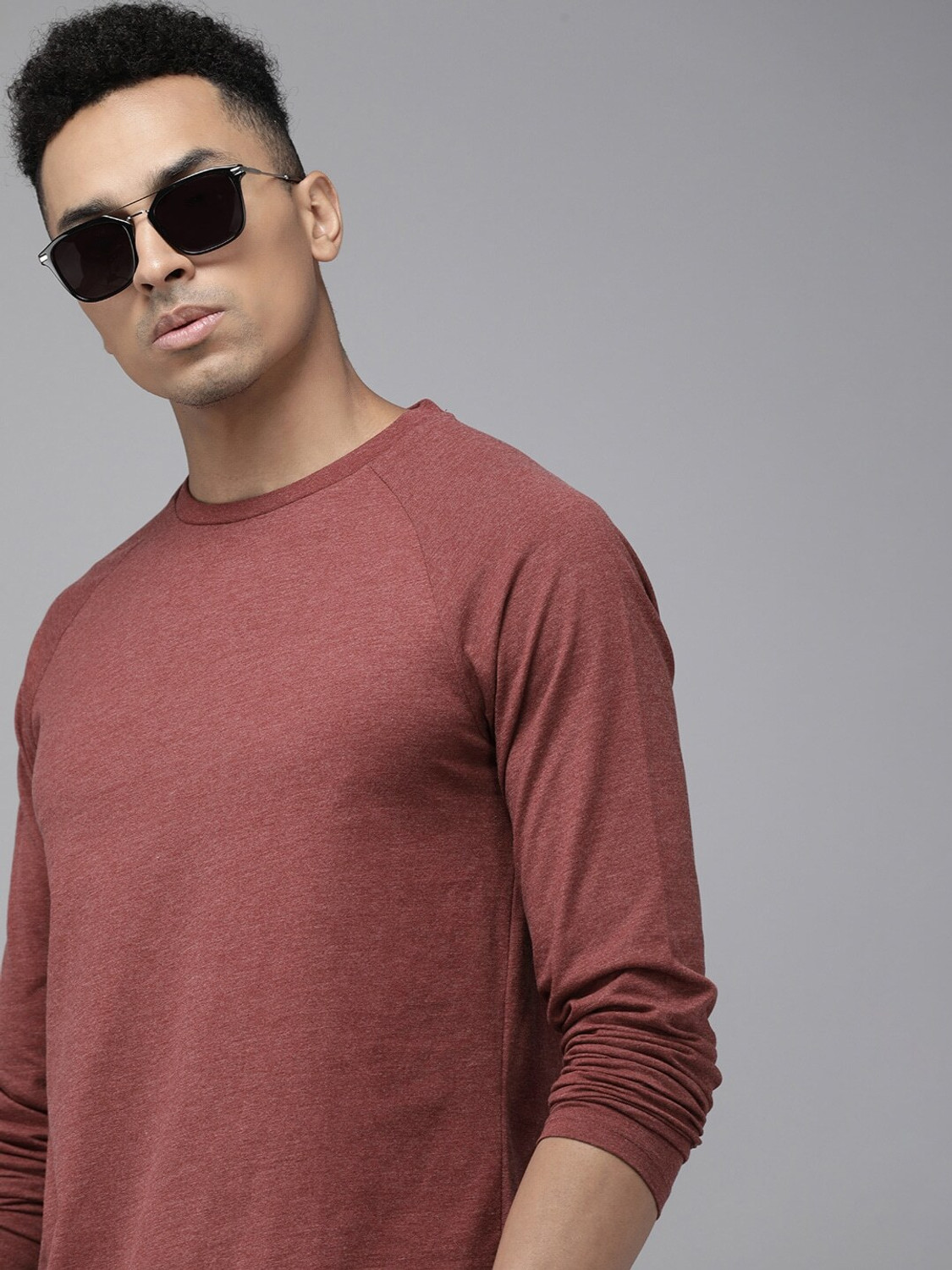 Image of Roadster Solid Men Round Neck Maroon T-Shirt