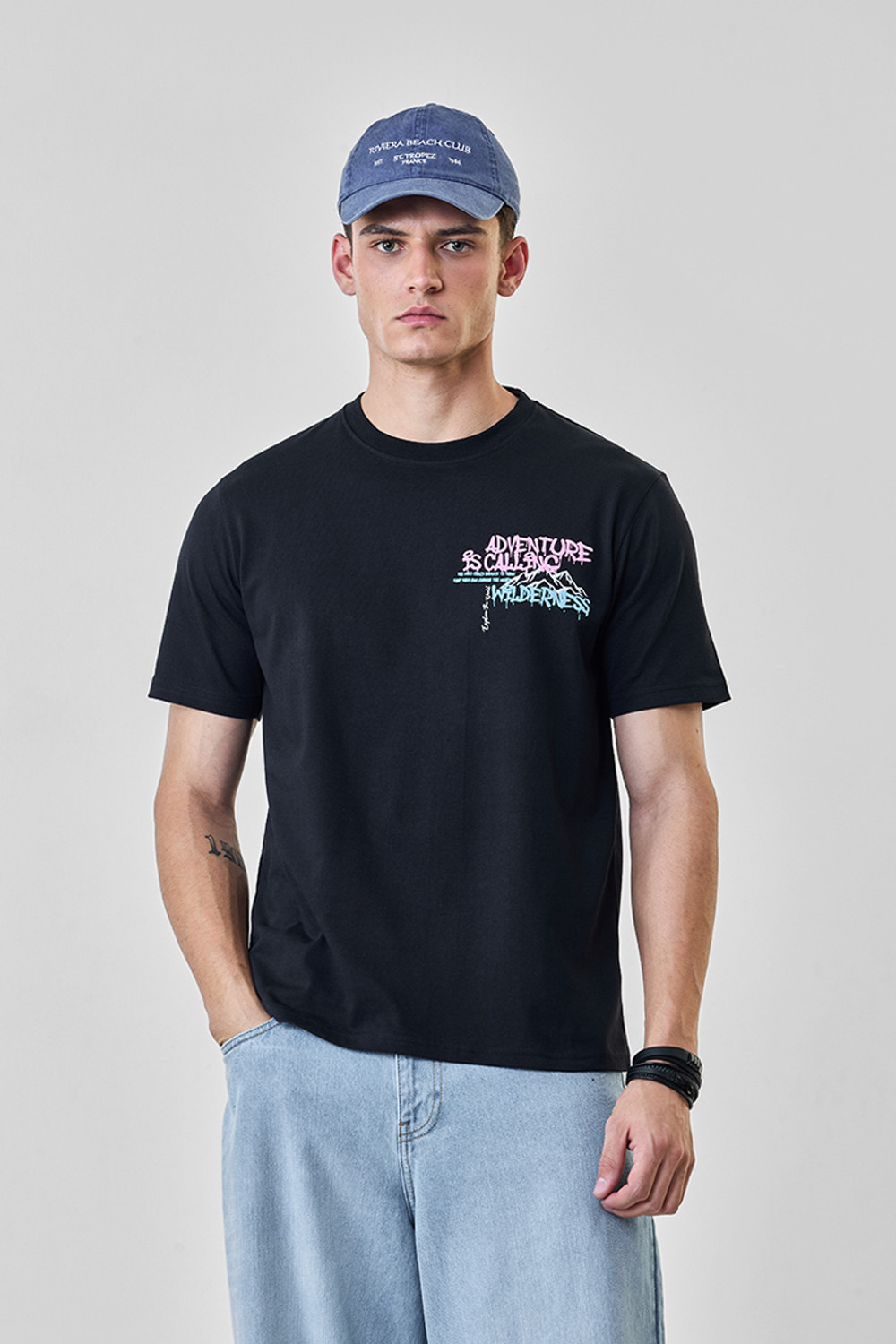 Image of Snitch Graphic Print Men Crew Neck Black T-Shirt
