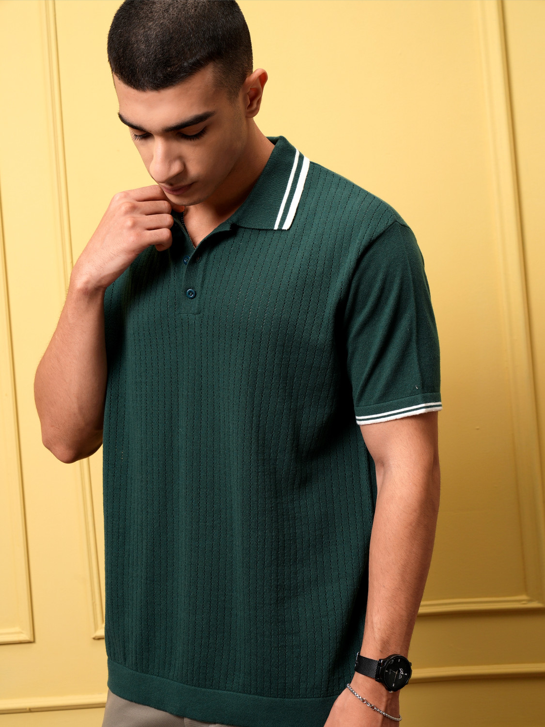 Image of HIGHLANDER Men Self Design Polo Neck Cotton Blend Green T-Shirt