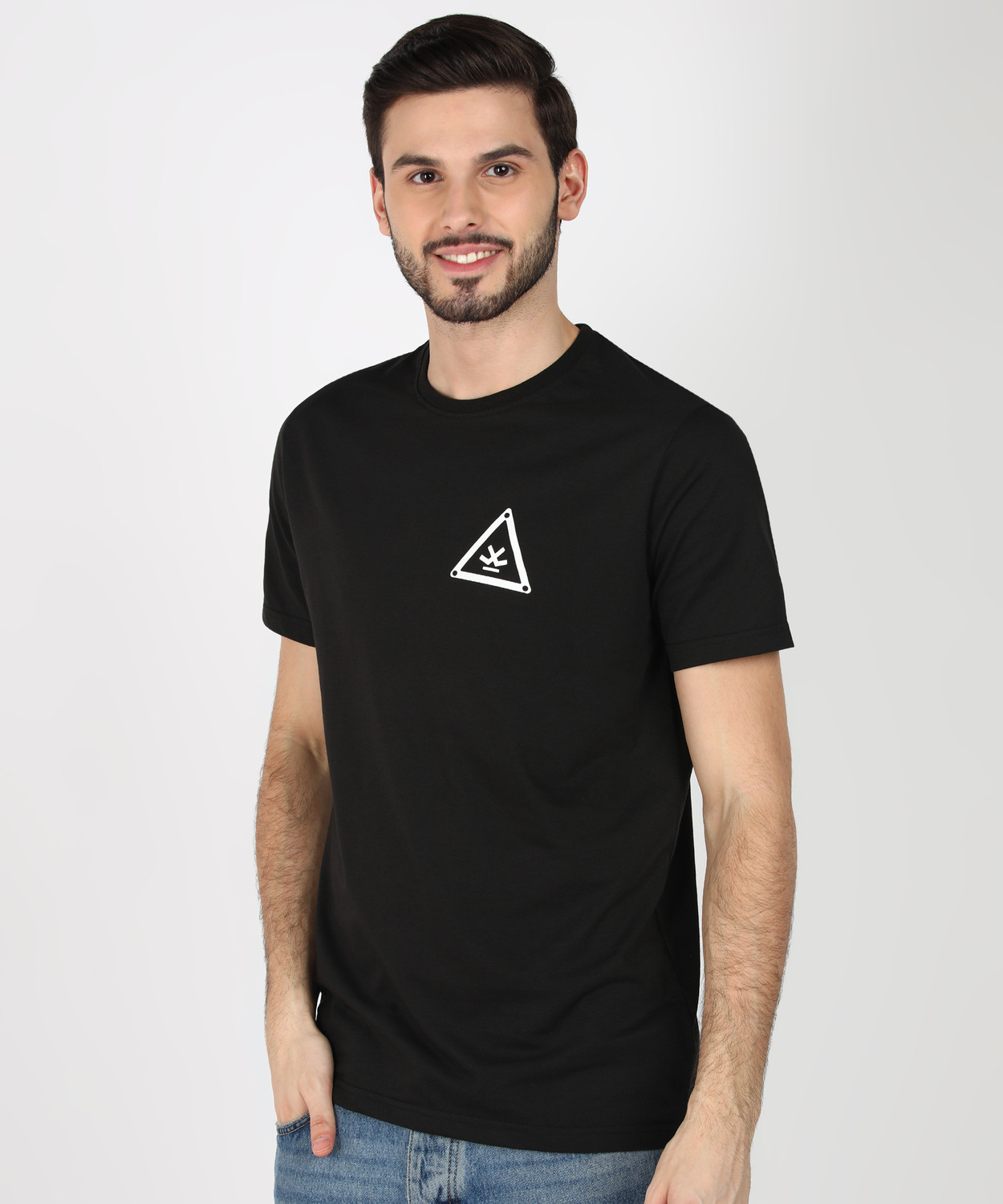 Image of WROGN Solid Men Round Neck Black T-Shirt