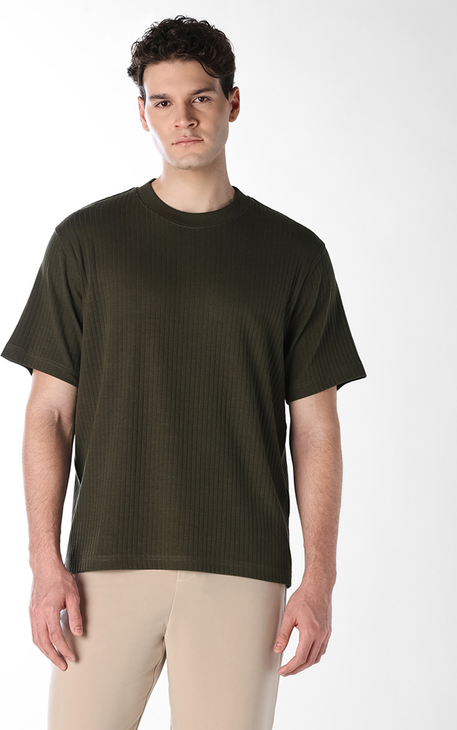 Image of JACK & JONES Men Solid Round Neck Cotton Blend Green T-Shirt