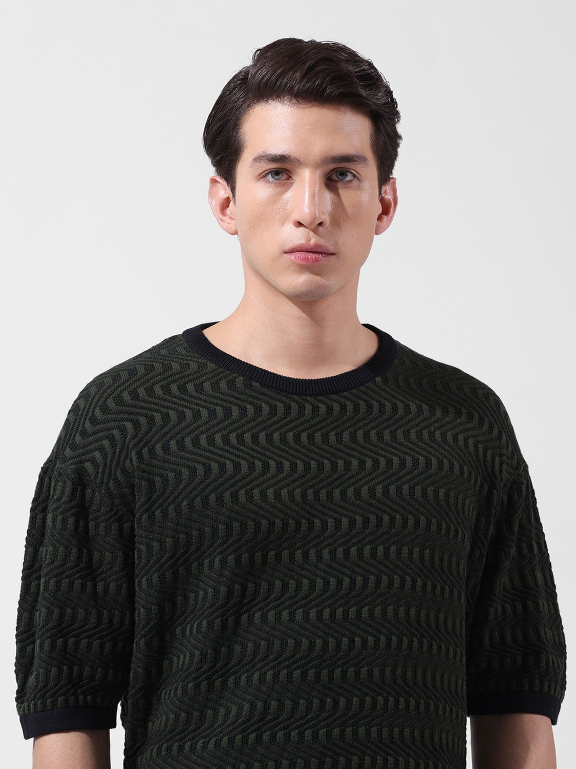Image of The Indian Garage Co. Solid Men Round Neck Green T-Shirt